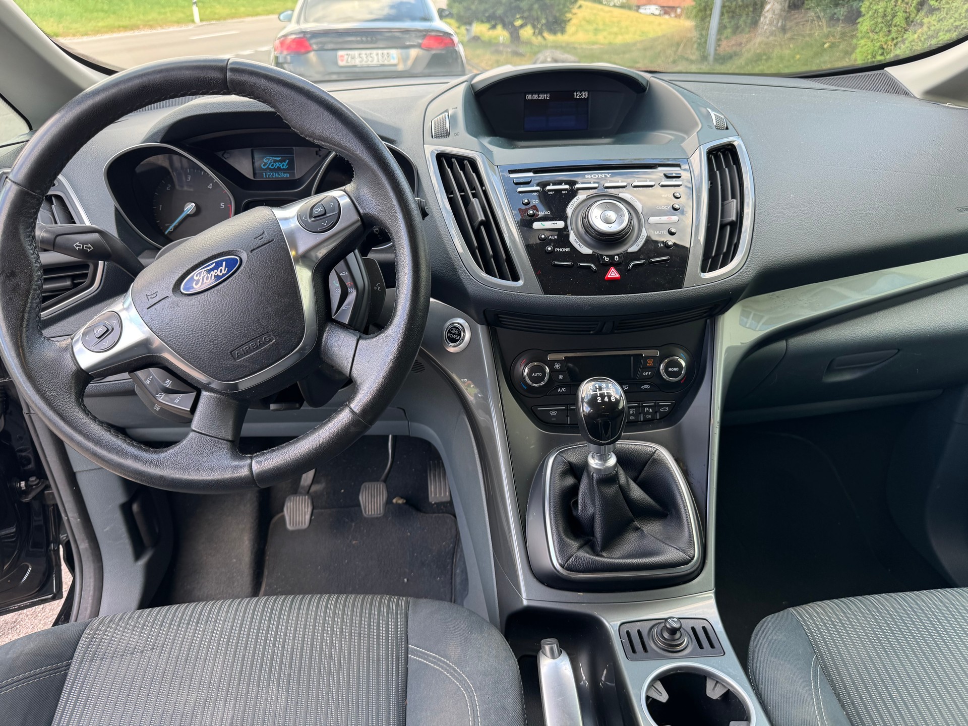 FORD C-Max 2.0 TDCi Titanium-image-10