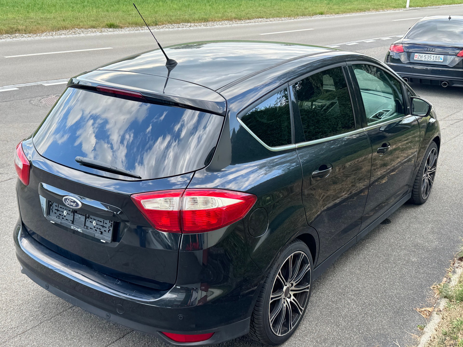 FORD C-Max 2.0 TDCi Titanium-image-4
