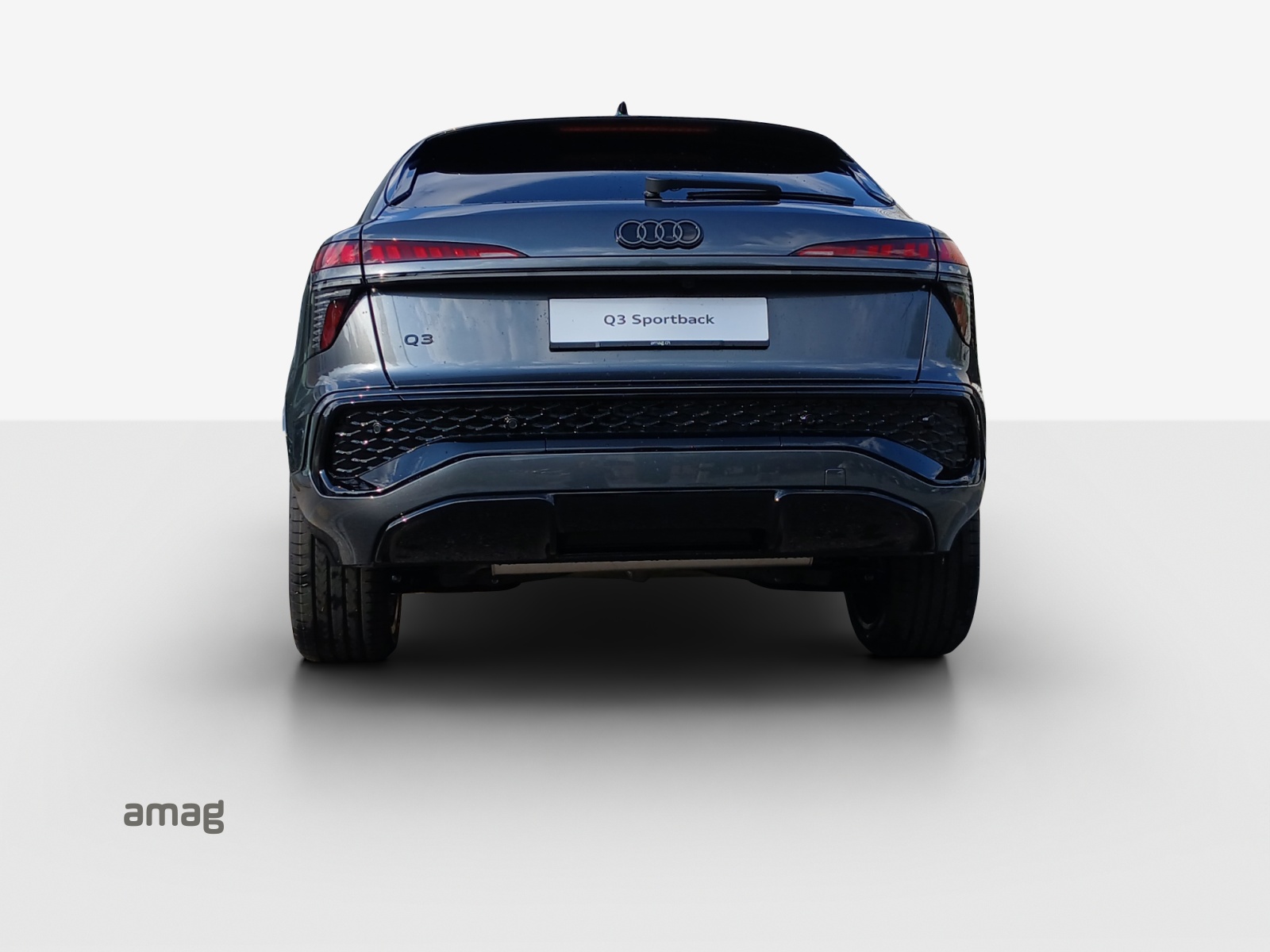 AUDI Q3 Sportback e-hybrid 200 kW S tronig-showroom-element-3