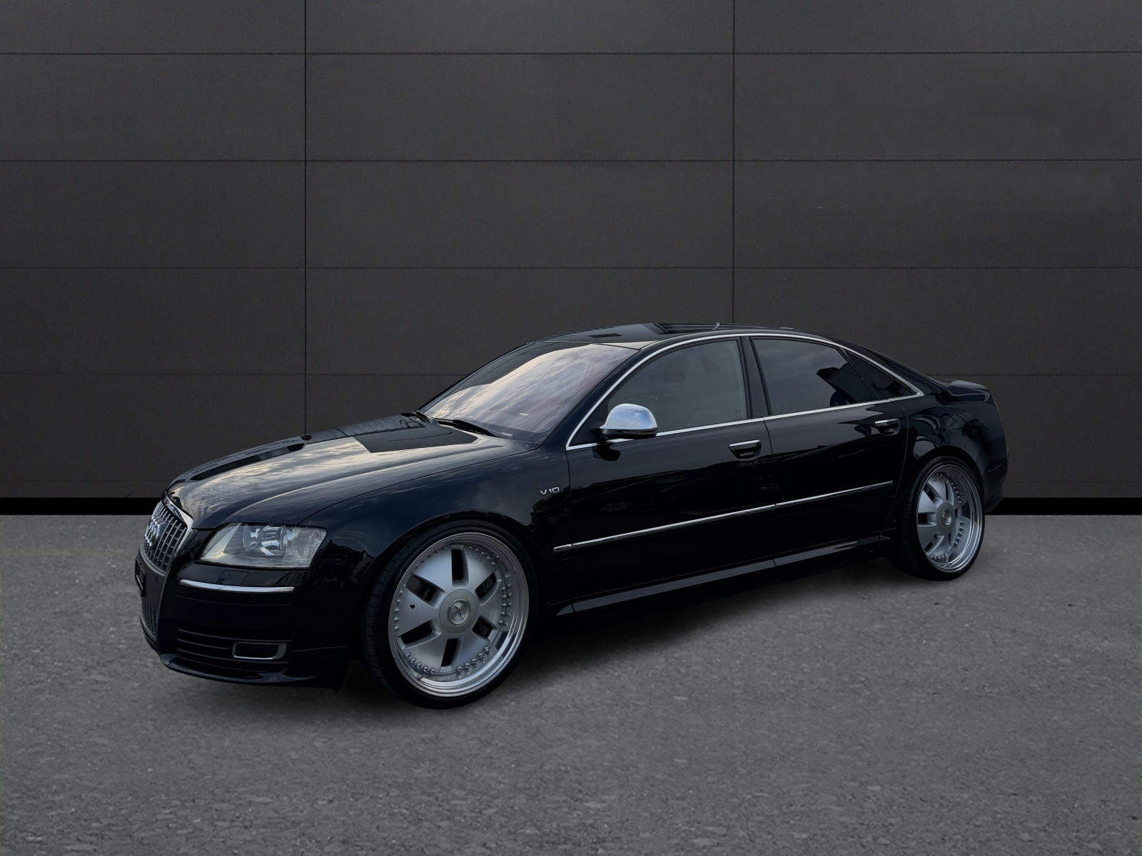 AUDI S8 5.2 V10 Quattro Tiptronic-showroom-element-2