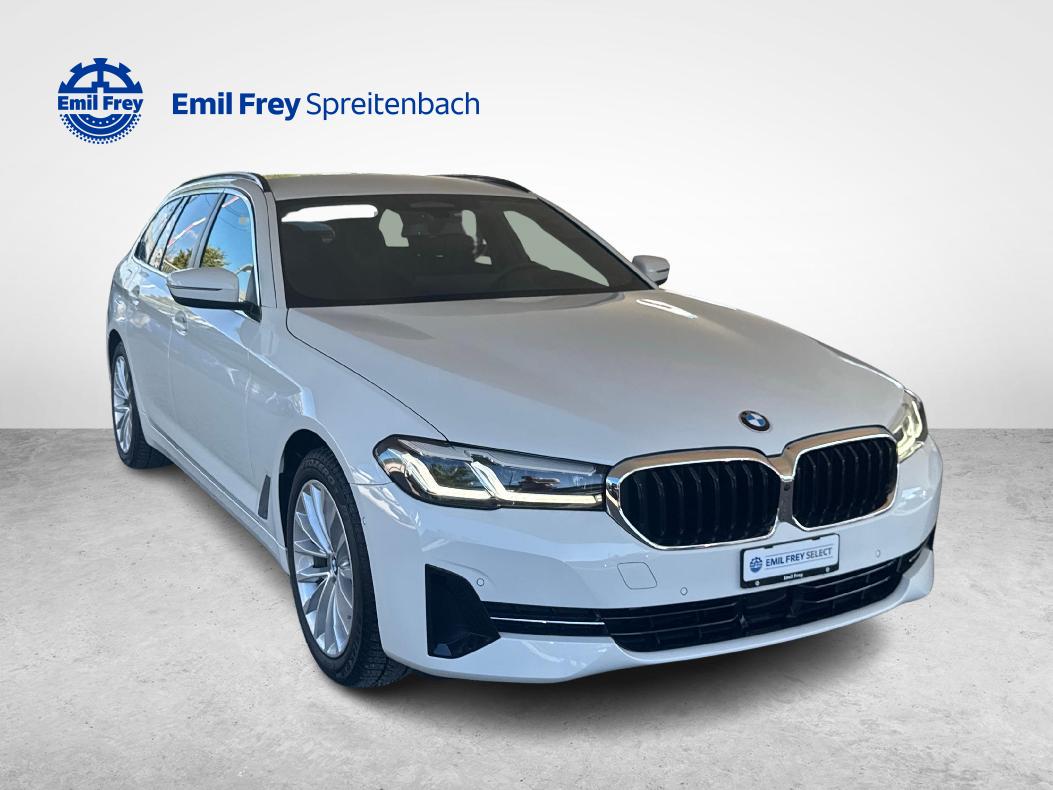 BMW 520d xDrive Touring-image-6