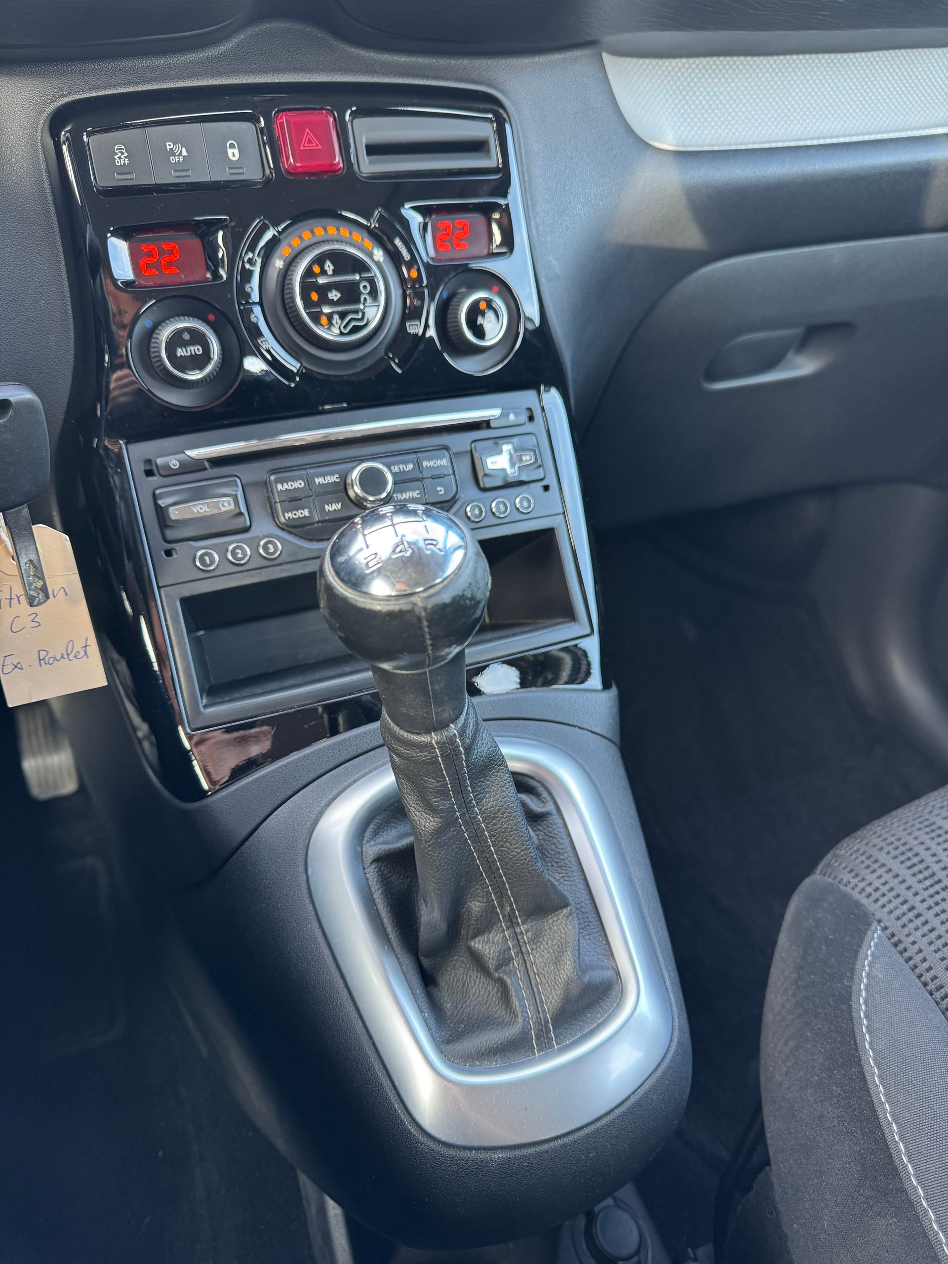 CITROEN C3 Picasso 1.6i 16V Exclusive-image-12