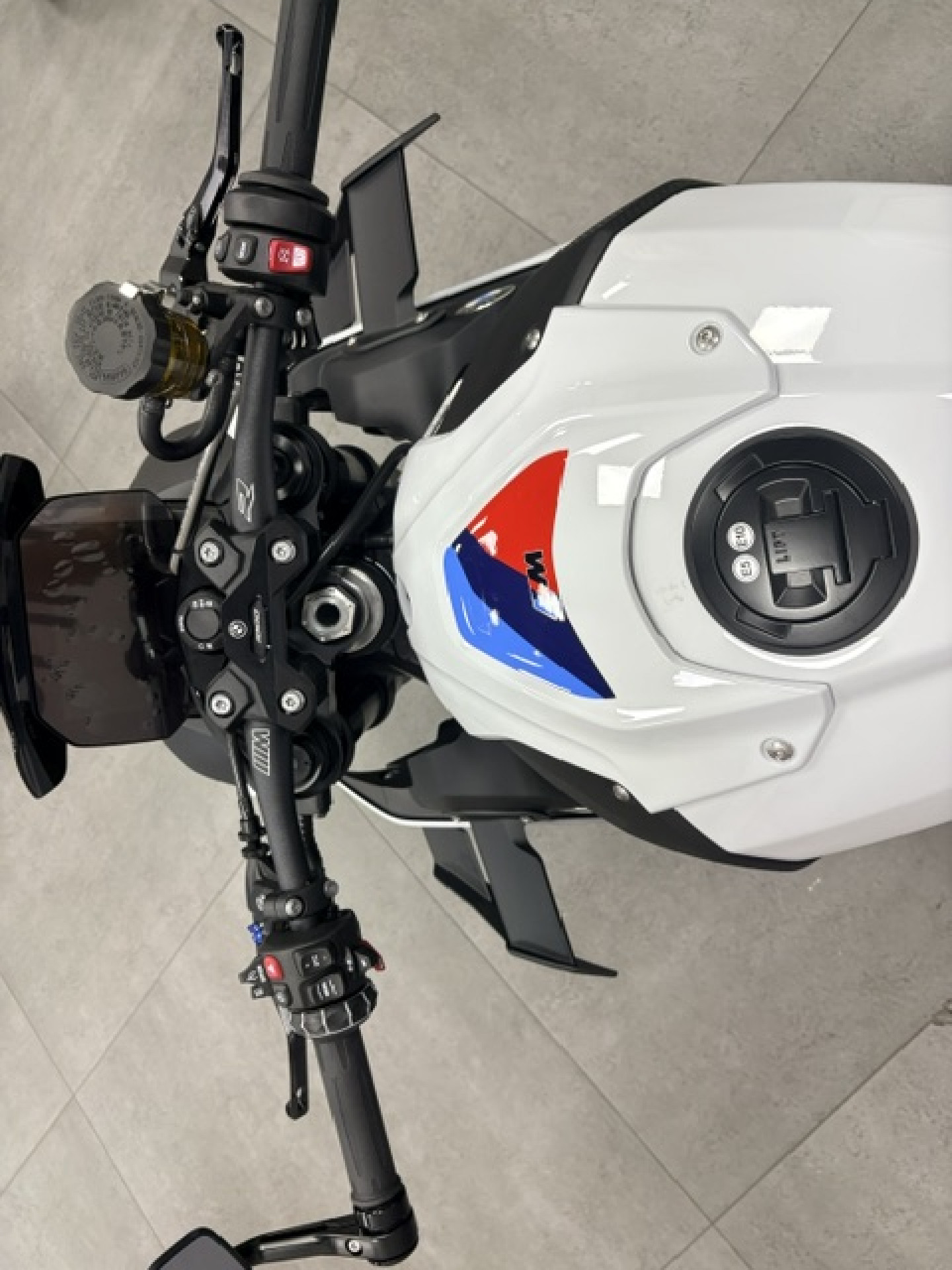 BMW M 1000 R ***Leasing 249chf par mois / 5000kms/an taux 3.9%-image-7
