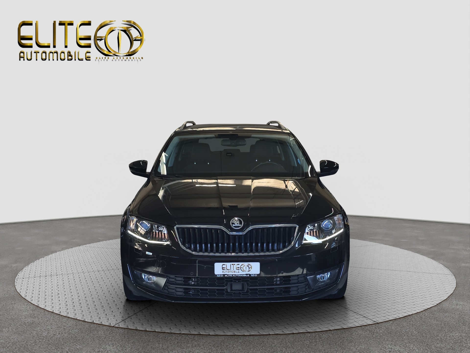 SKODA Octavia Combi 1.8 TSI Elegance 4x4 DSG-showroom-element-1