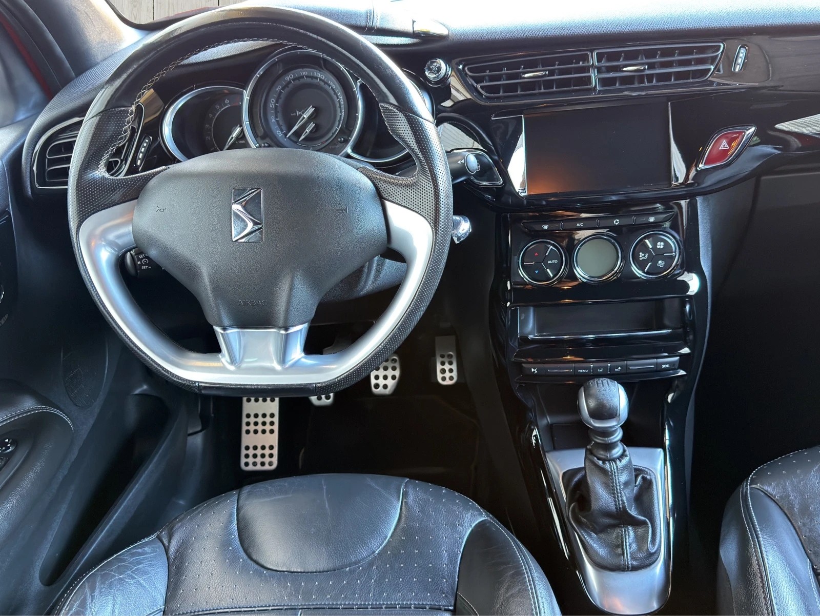 DS AUTOMOBILES DS 3 1.2 PureTech Sport Chic-image-11