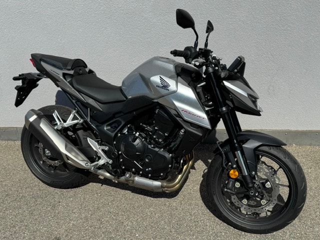 HONDA CB 750 Hornet-image-0