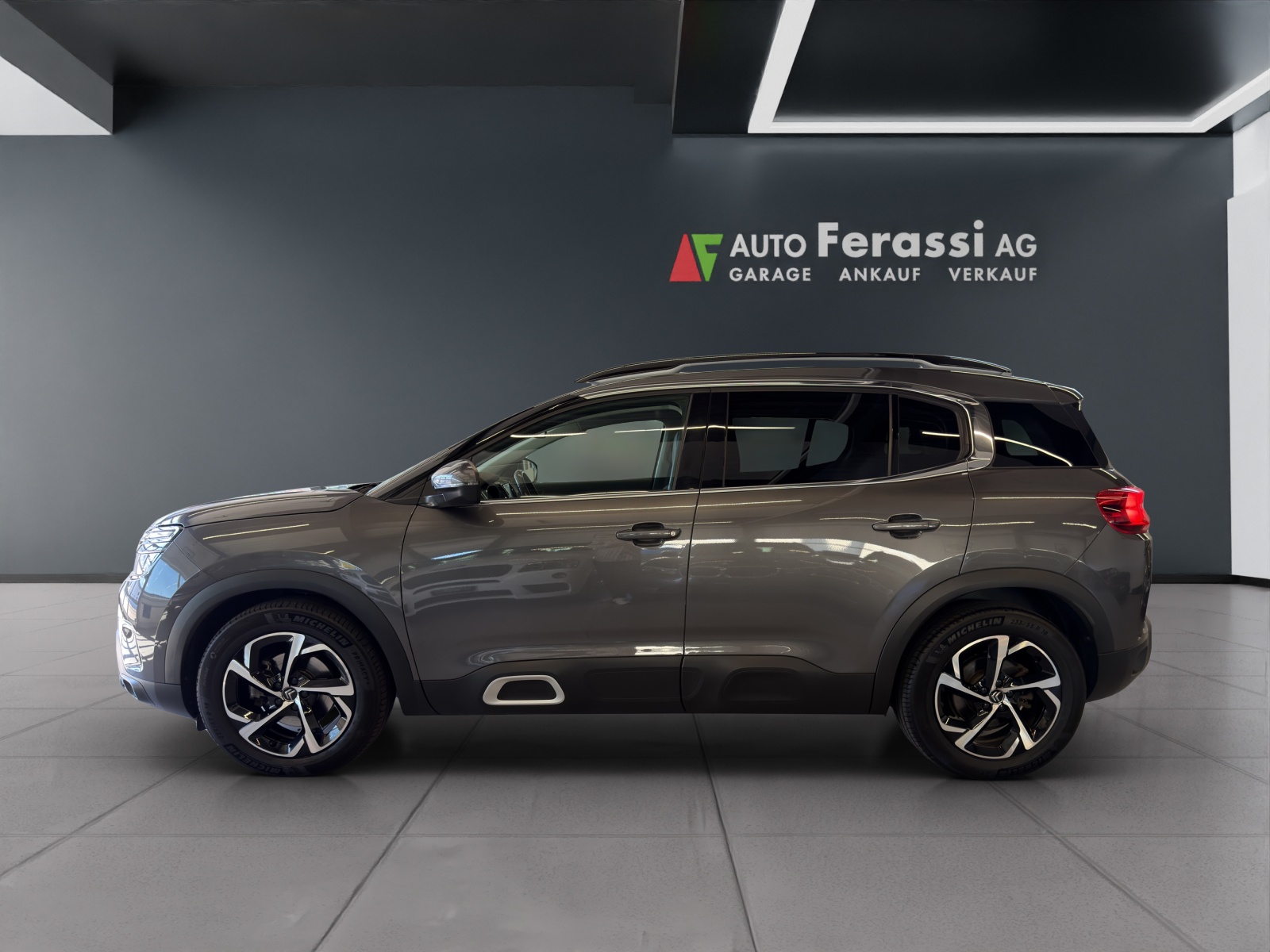 CITROEN C5 Aircross 2.0 BlueHD Shine EAT8-showroom-element-1