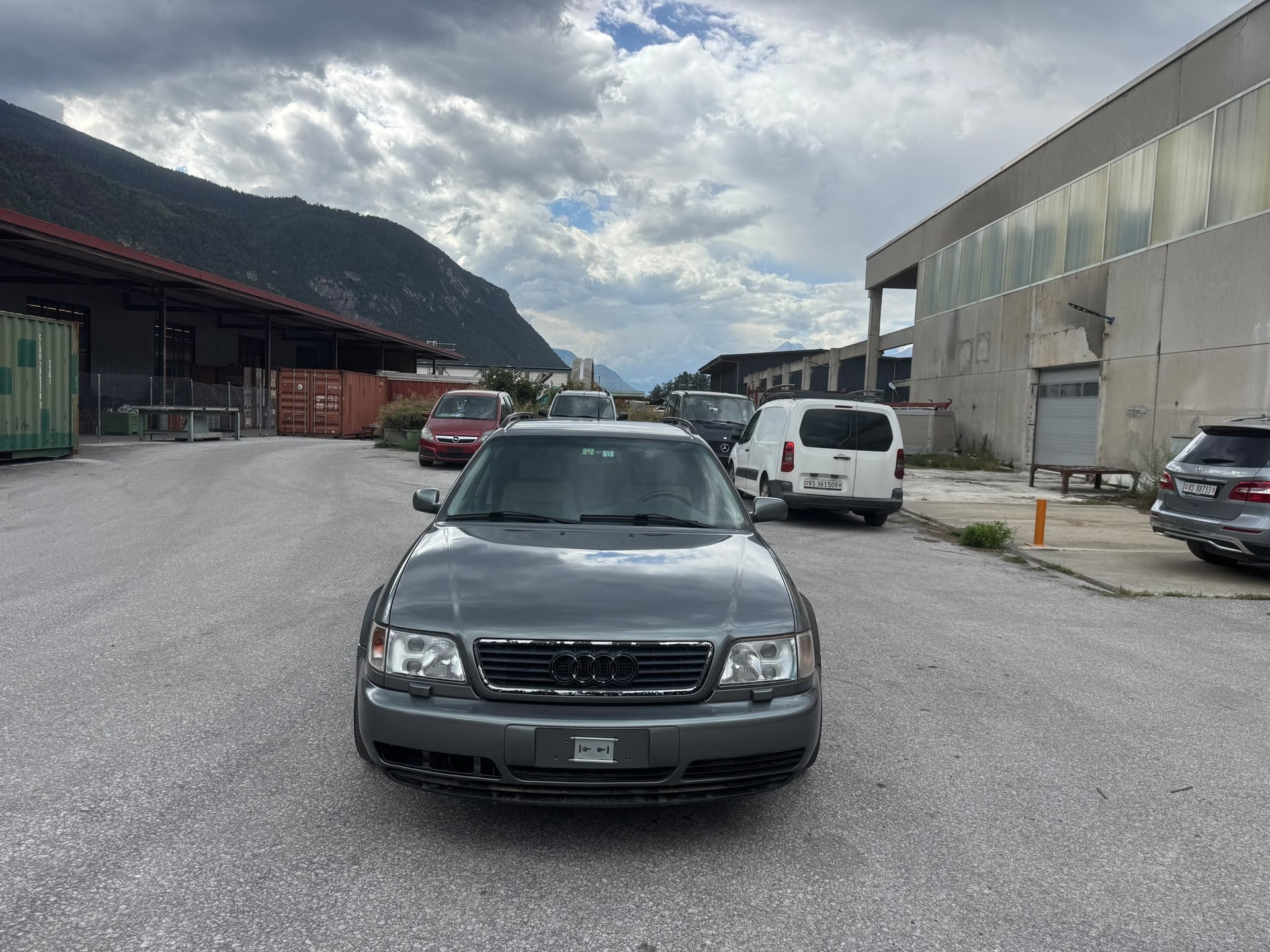 AUDI S6 Avant quattro 4.2