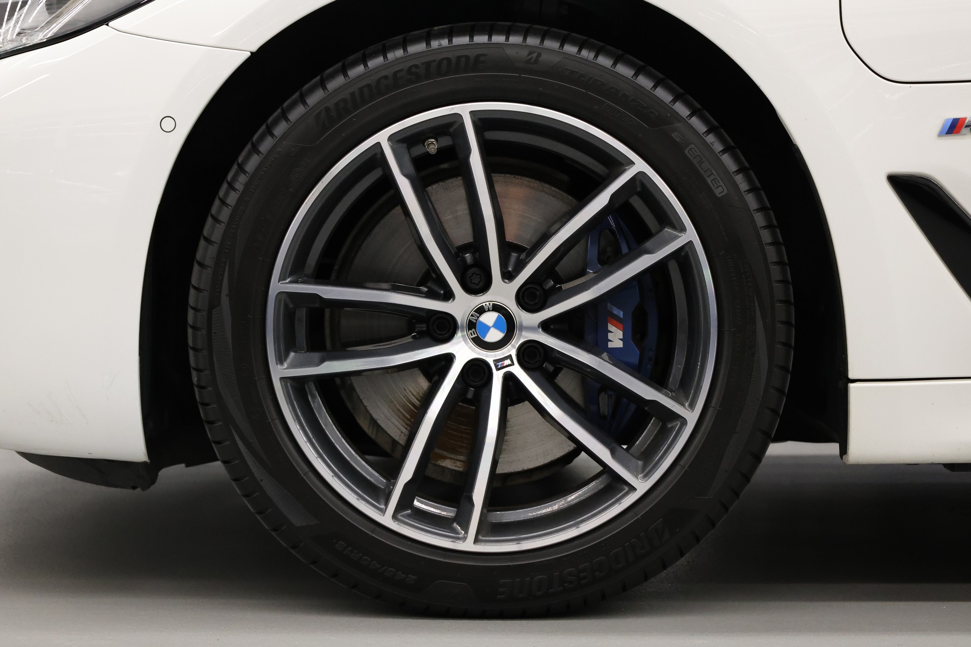 BMW 530e xDrive SAG Touring-image-12