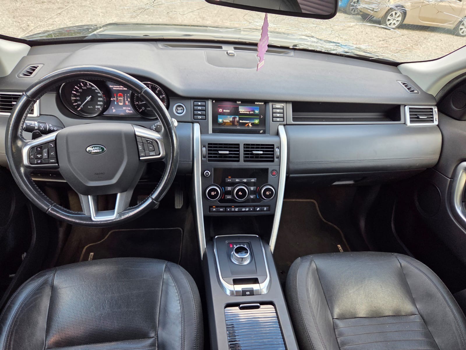 LAND ROVER Discovery Sport 2.0 Si4 HSE Luxury AT9 7 Platz-image-11