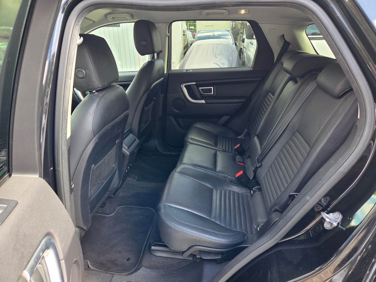 LAND ROVER Discovery Sport 2.0 Si4 HSE Luxury AT9 7 Platz-image-10