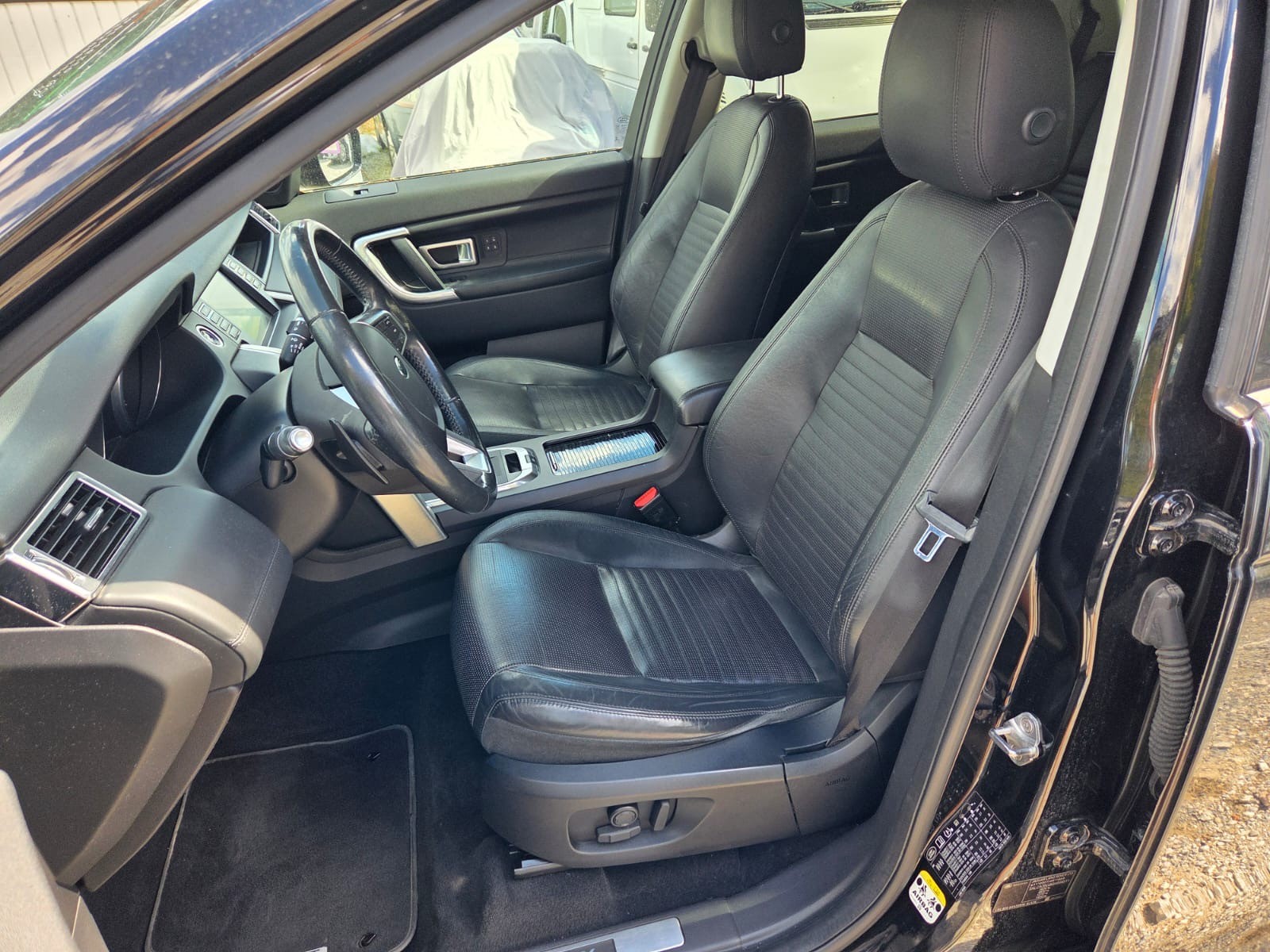 LAND ROVER Discovery Sport 2.0 Si4 HSE Luxury AT9 7 Platz-image-7