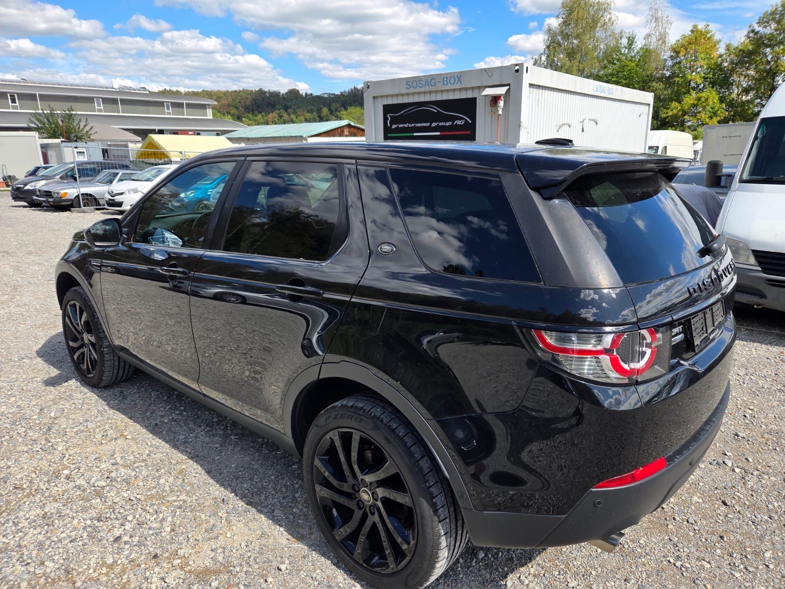 LAND ROVER Discovery Sport 2.0 Si4 HSE Luxury AT9 7 Platz-image-4