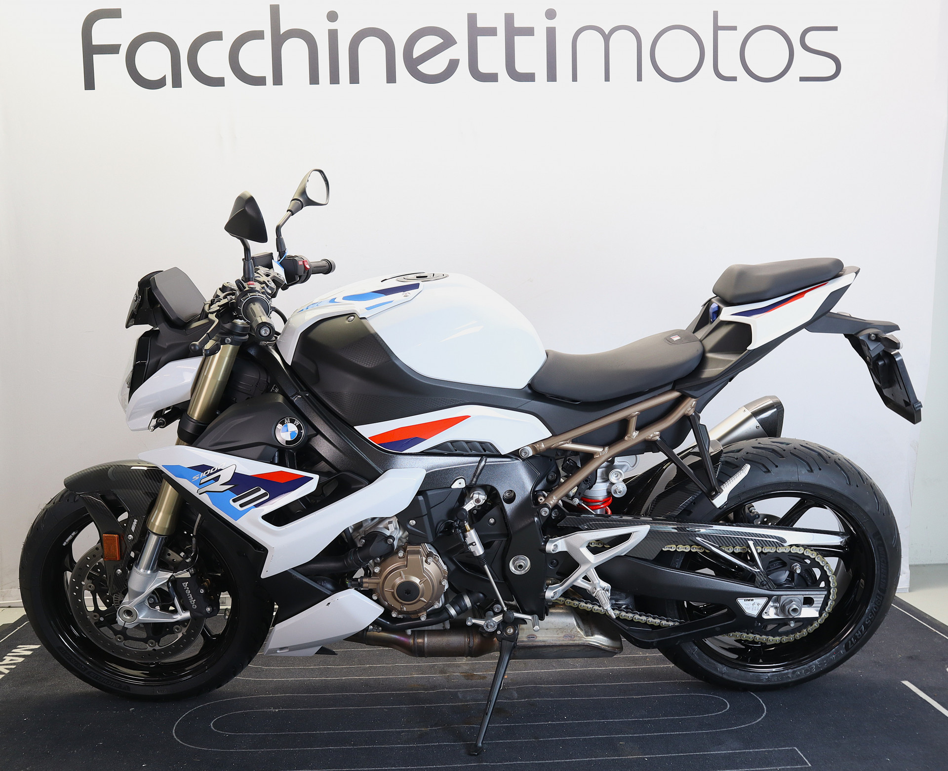 BMW S 1000 R M-showroom-element-1