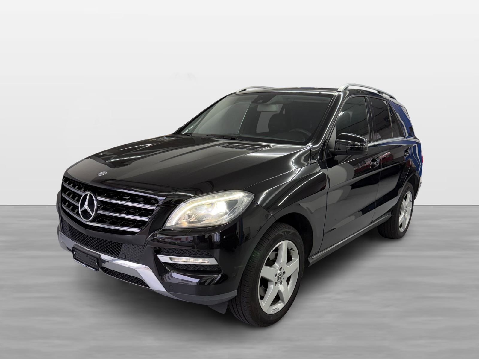 MERCEDES-BENZ ML 350 BlueTEC Executive 4Matic 7G-Tronic-showroom-element-1