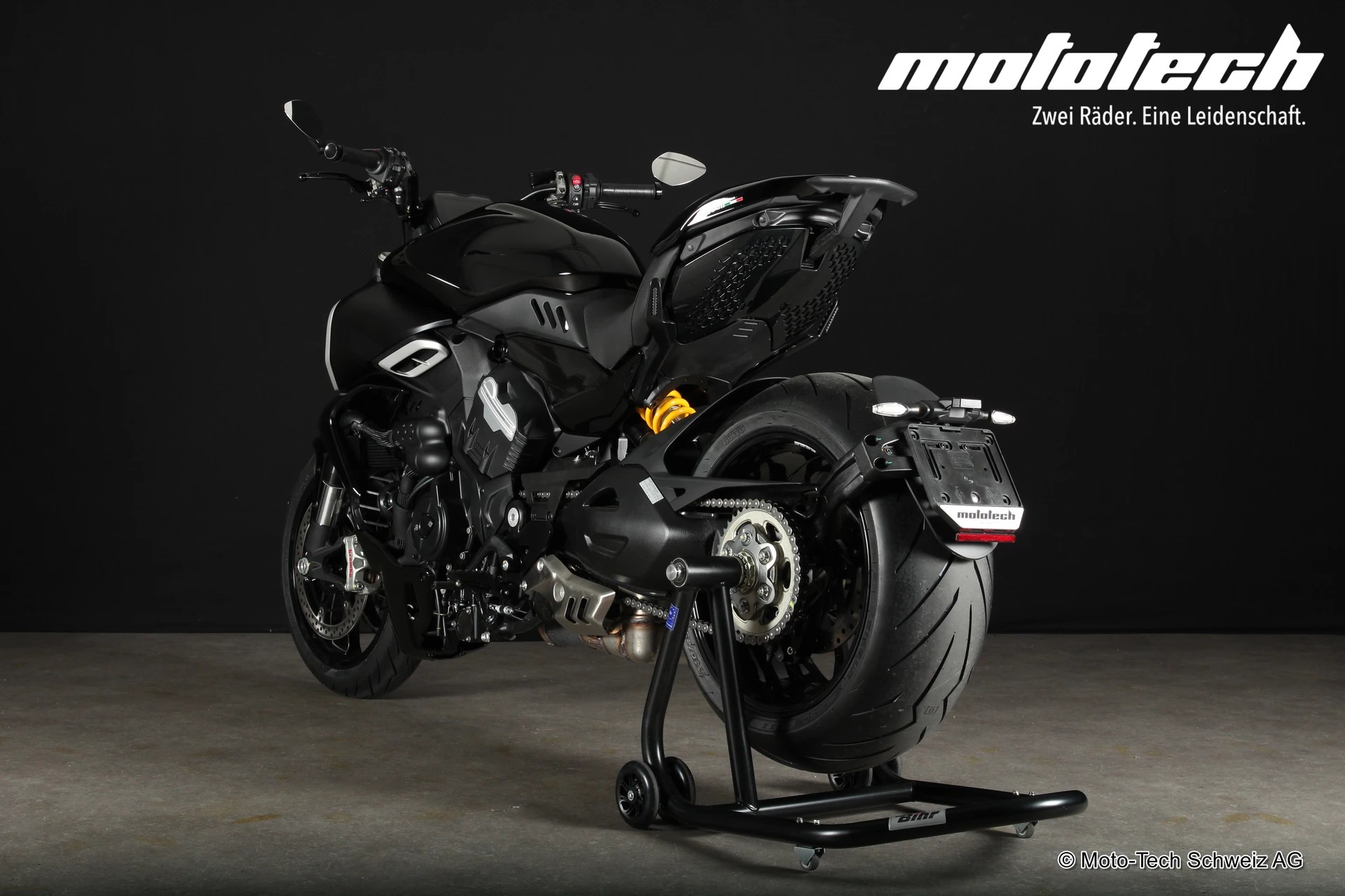 DUCATI Diavel V4-image-3