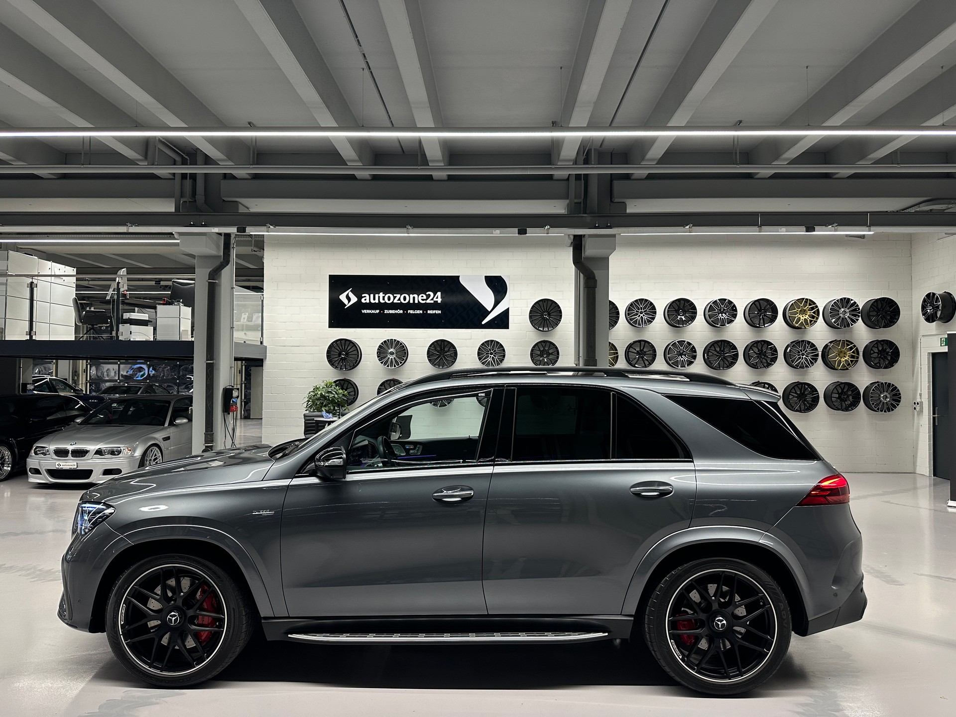 MERCEDES-BENZ GLE 53 AMG 4matic+ *CH-Auto*Gratis Service*MSI Plus Garantie bis 8.2027*Top Ausstattung*Carbon*-image-5