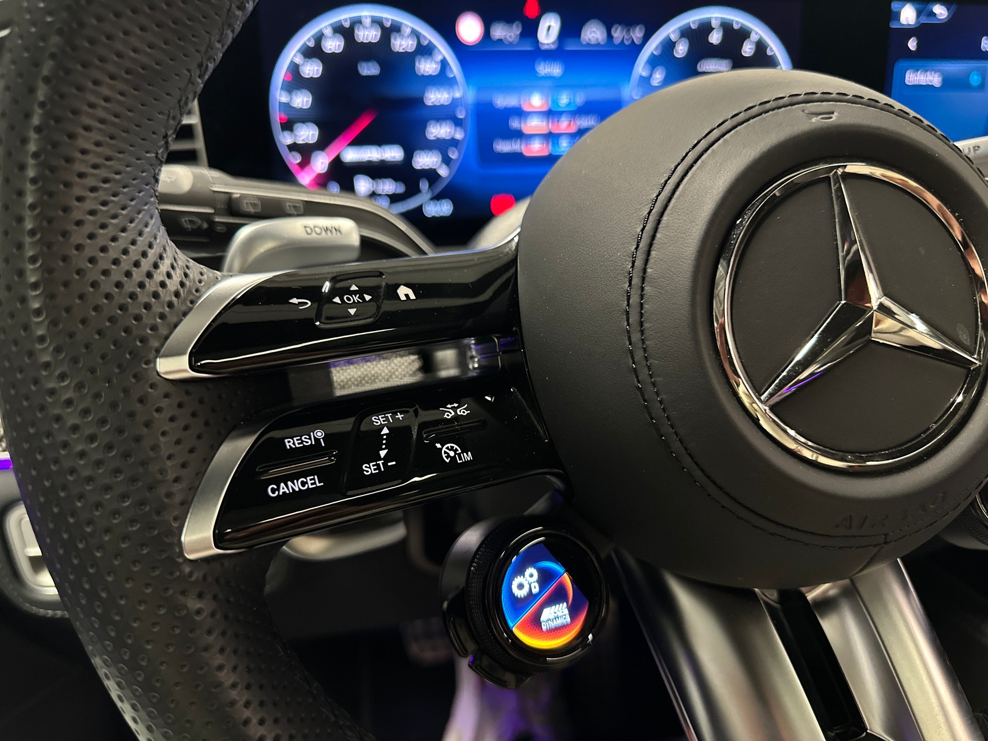 MERCEDES-BENZ GLE 53 AMG 4matic+ *CH-Auto*Gratis Service*MSI Plus Garantie bis 8.2027*Top Ausstattung*Carbon*-image-17