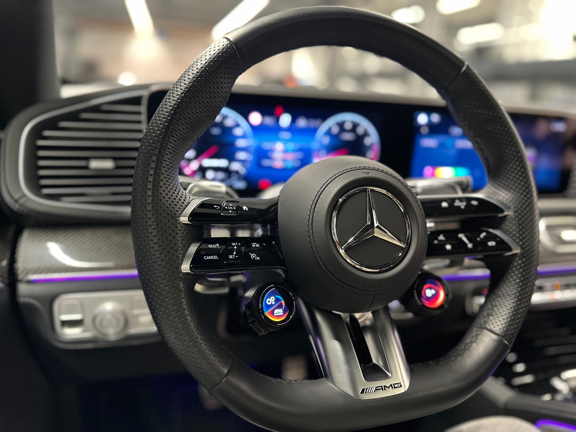MERCEDES-BENZ GLE 53 AMG 4matic+ *CH-Auto*Gratis Service*MSI Plus Garantie bis 8.2027*Top Ausstattung*Carbon*-image-16