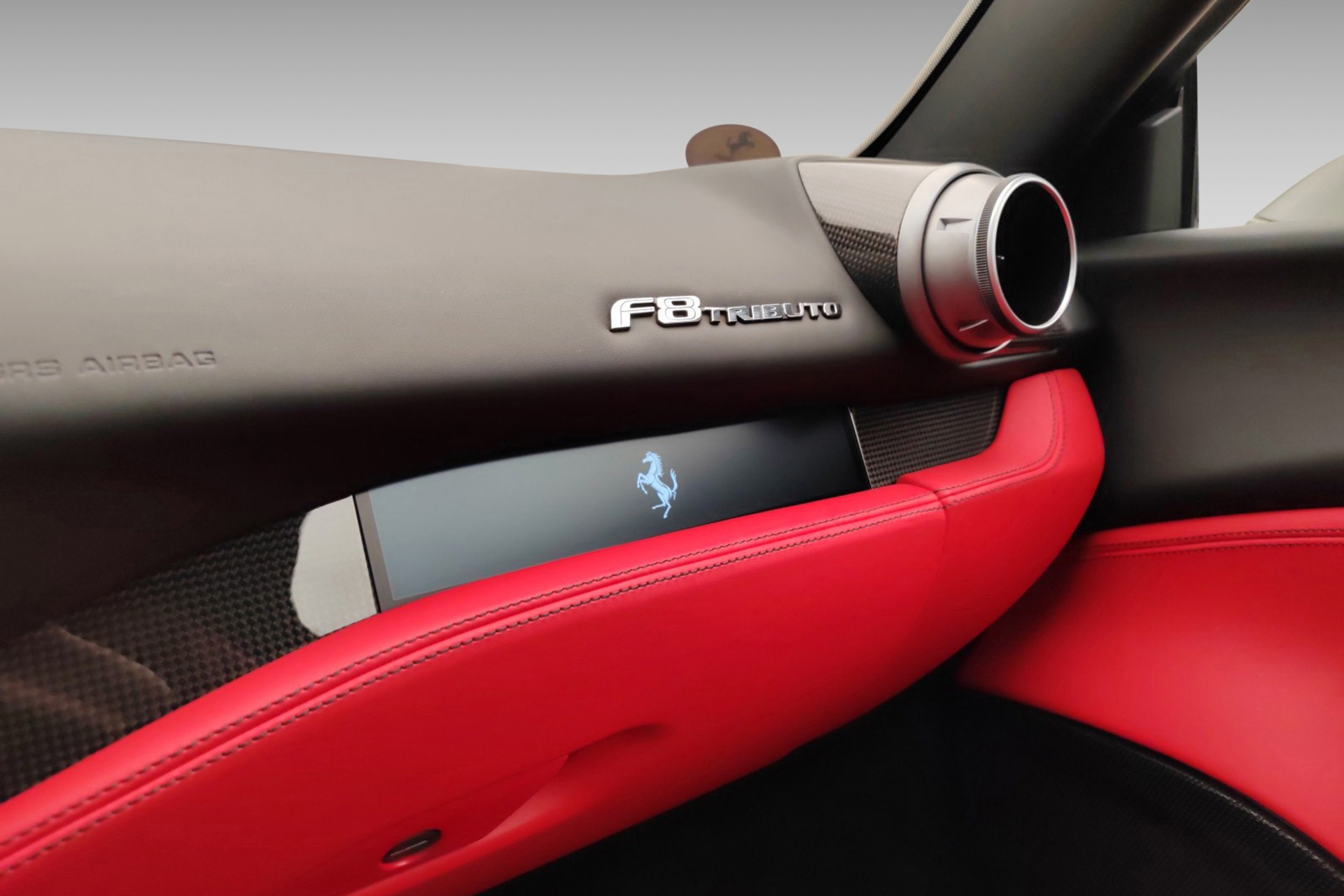 FERRARI F8 Tributo-image-19