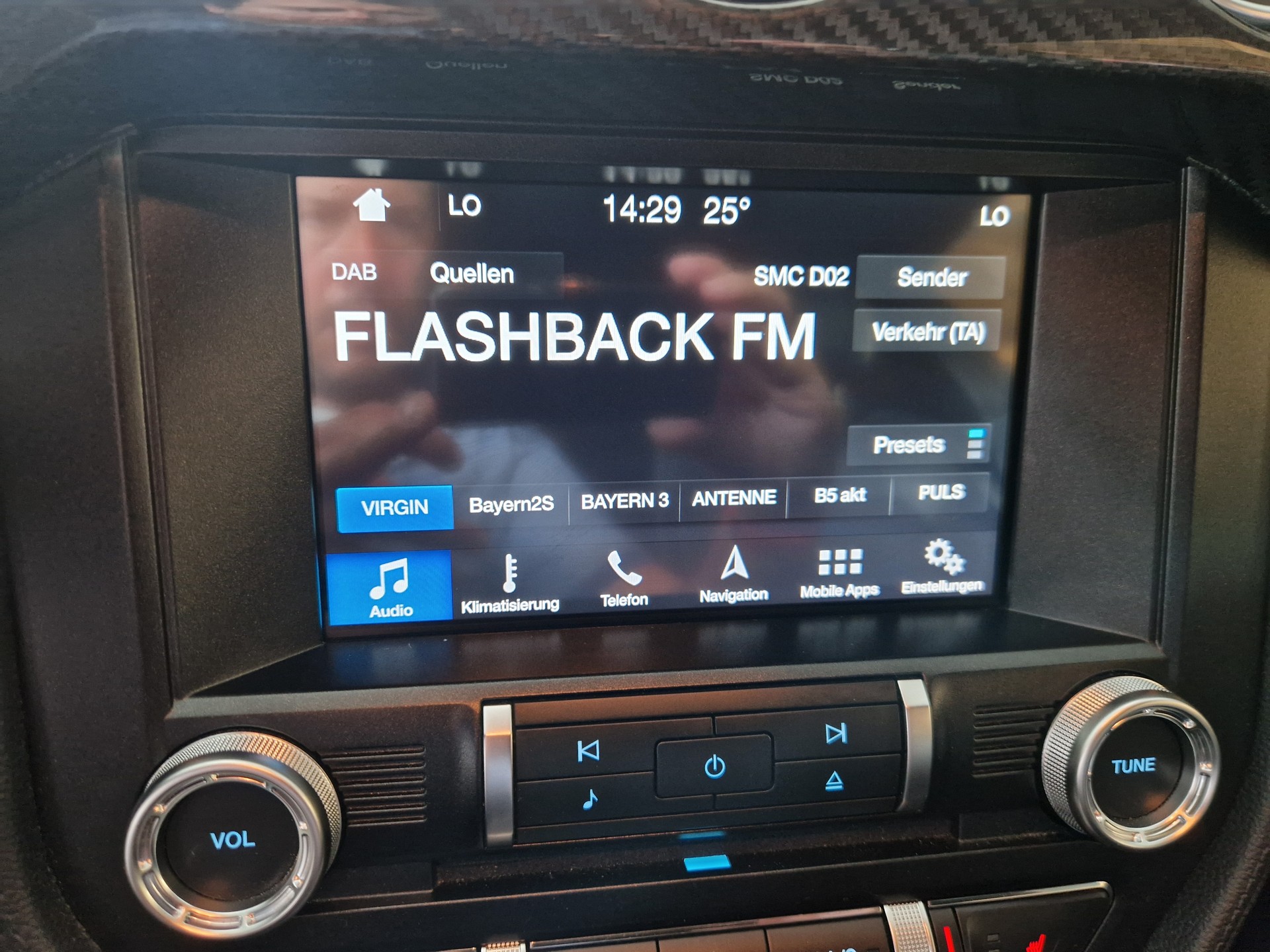 FORD Mustang Fastback 5.0 V8 GT Automat-image-6