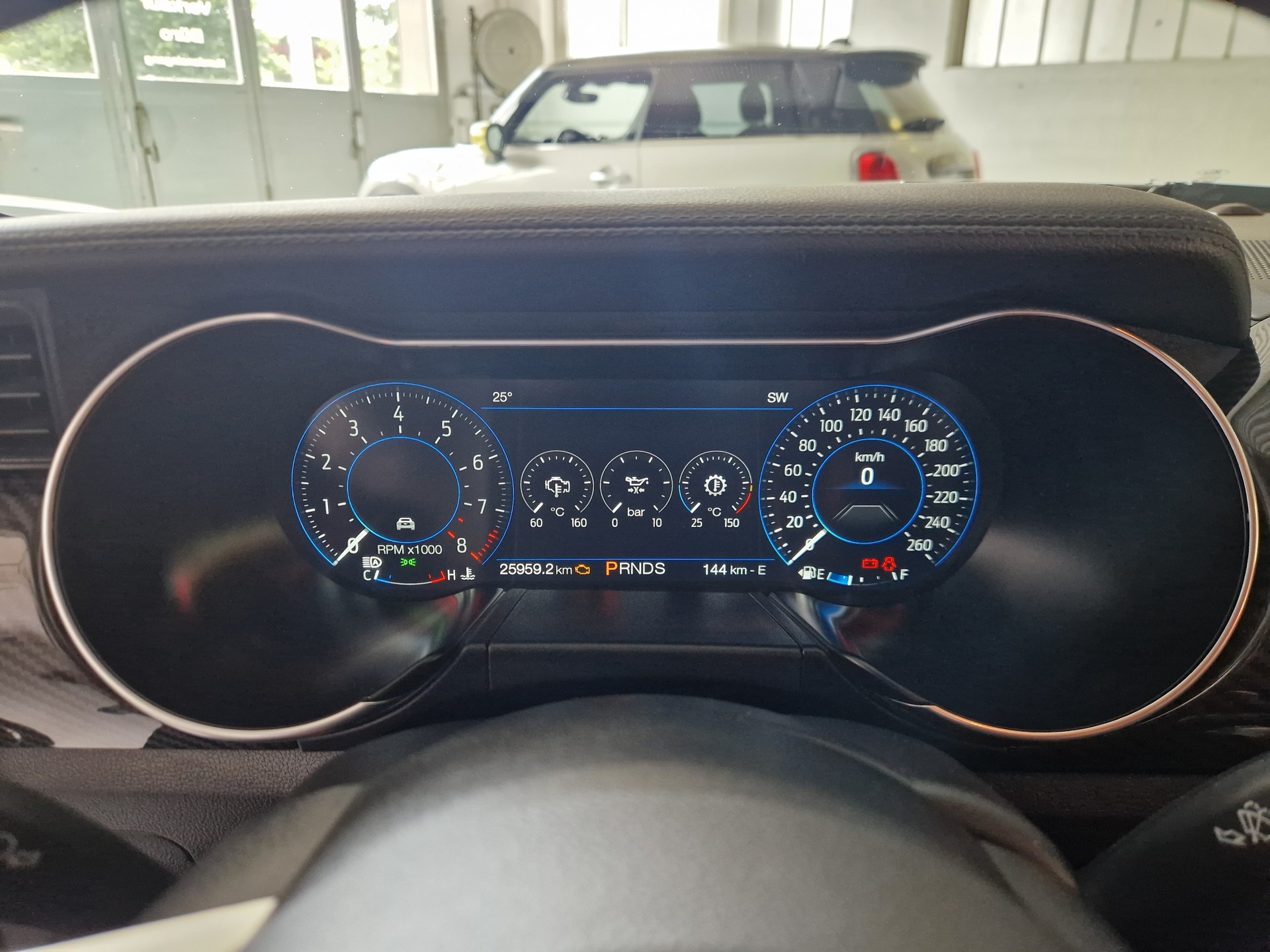 FORD Mustang Fastback 5.0 V8 GT Automat-image-5