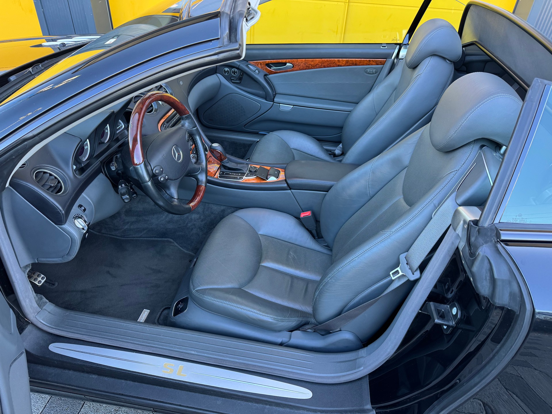 MERCEDES-BENZ SL 500 Automatic-image-14