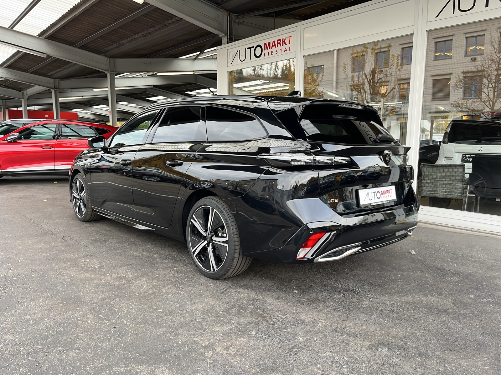 PEUGEOT 308 SW 1.2 Pure Tech GT EAT8-showroom-element-2