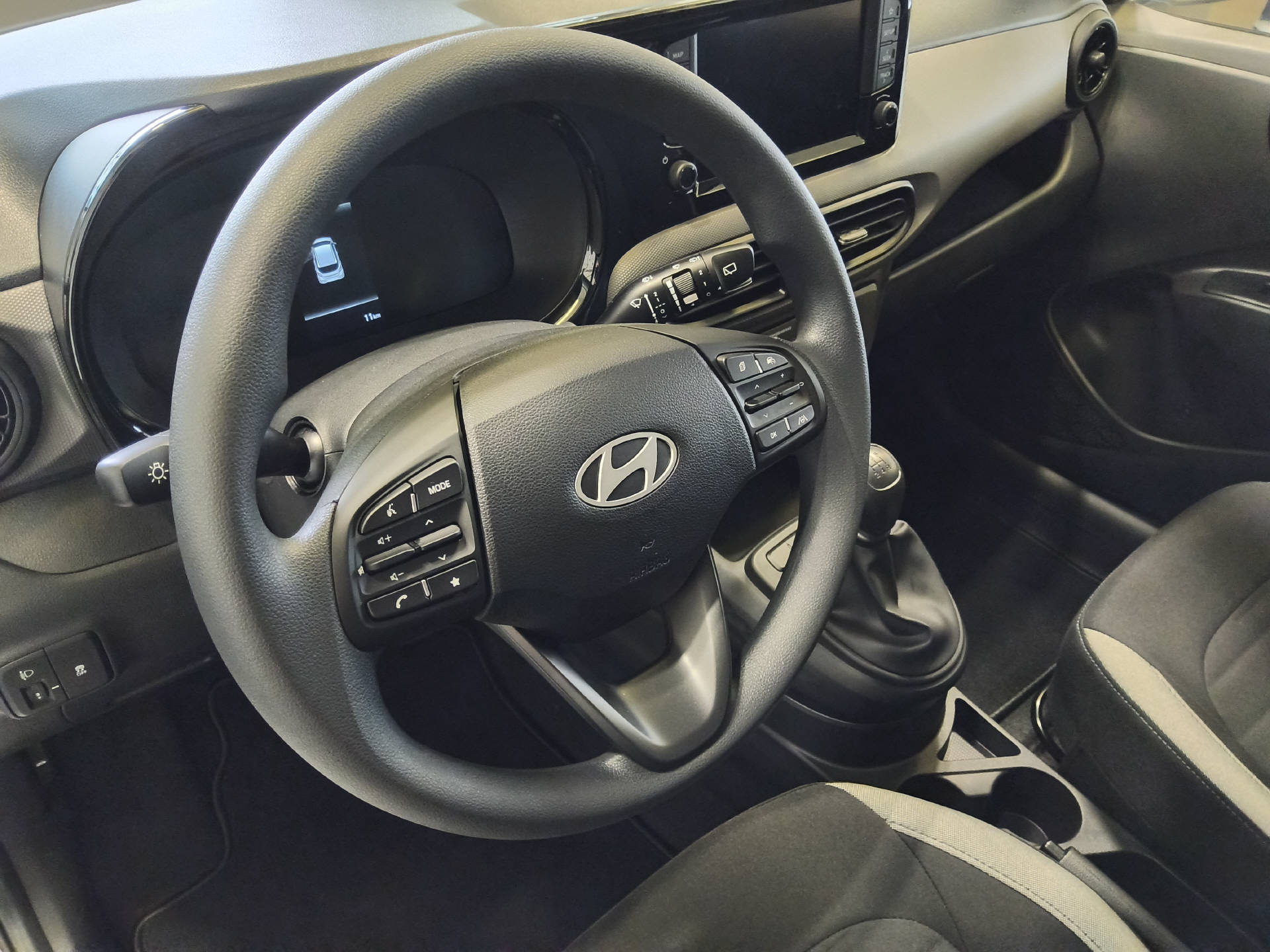 HYUNDAI i10 1.0 Pica-image-11