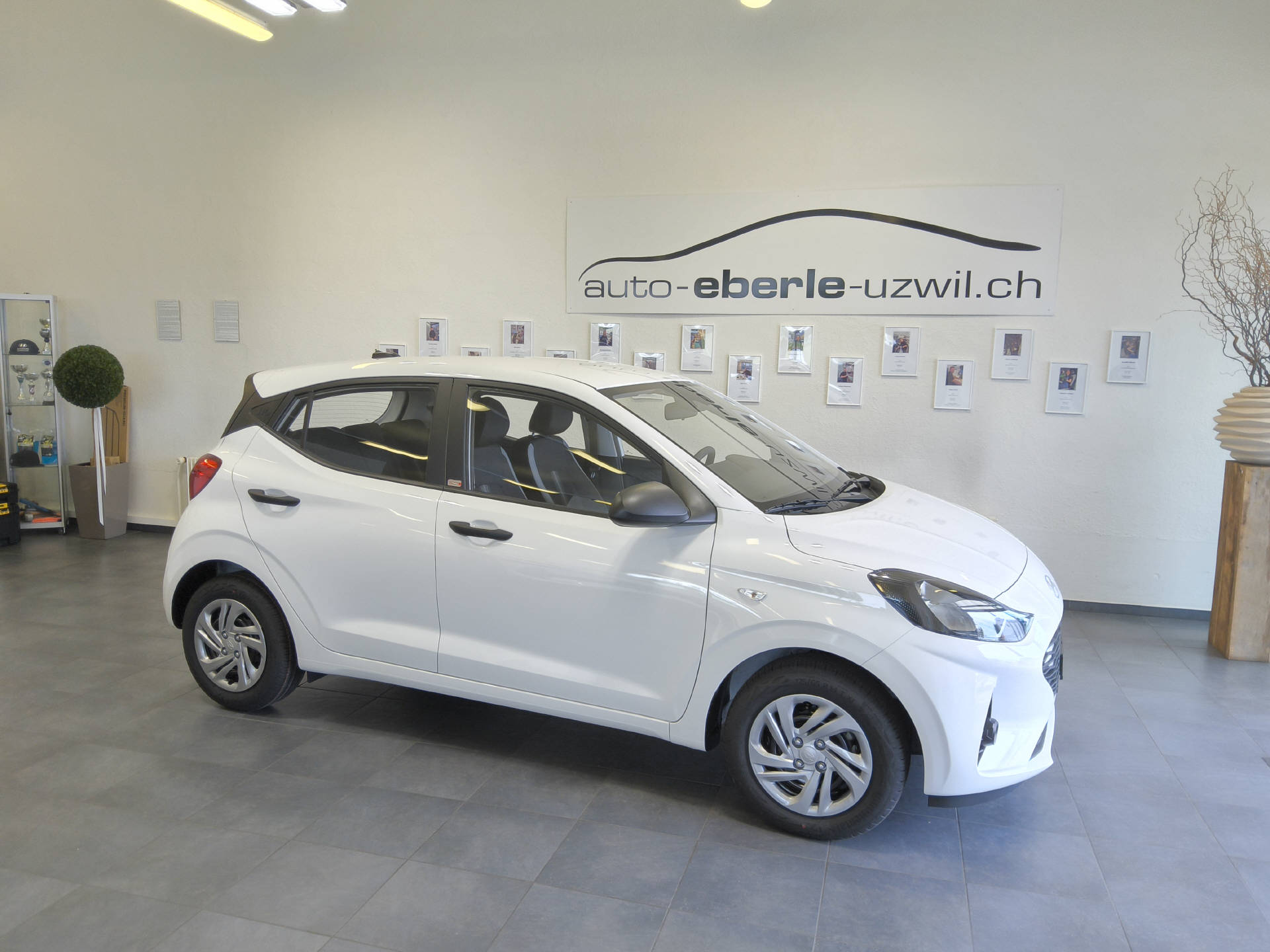HYUNDAI i10 1.0 Pica