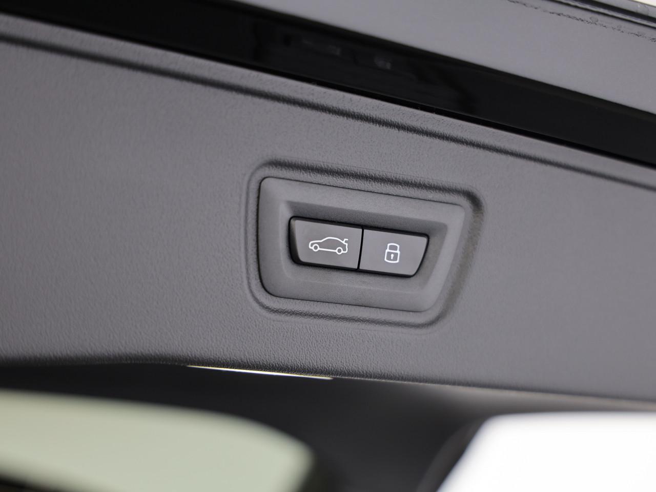 BMW M5 xDrive Touring-image-19