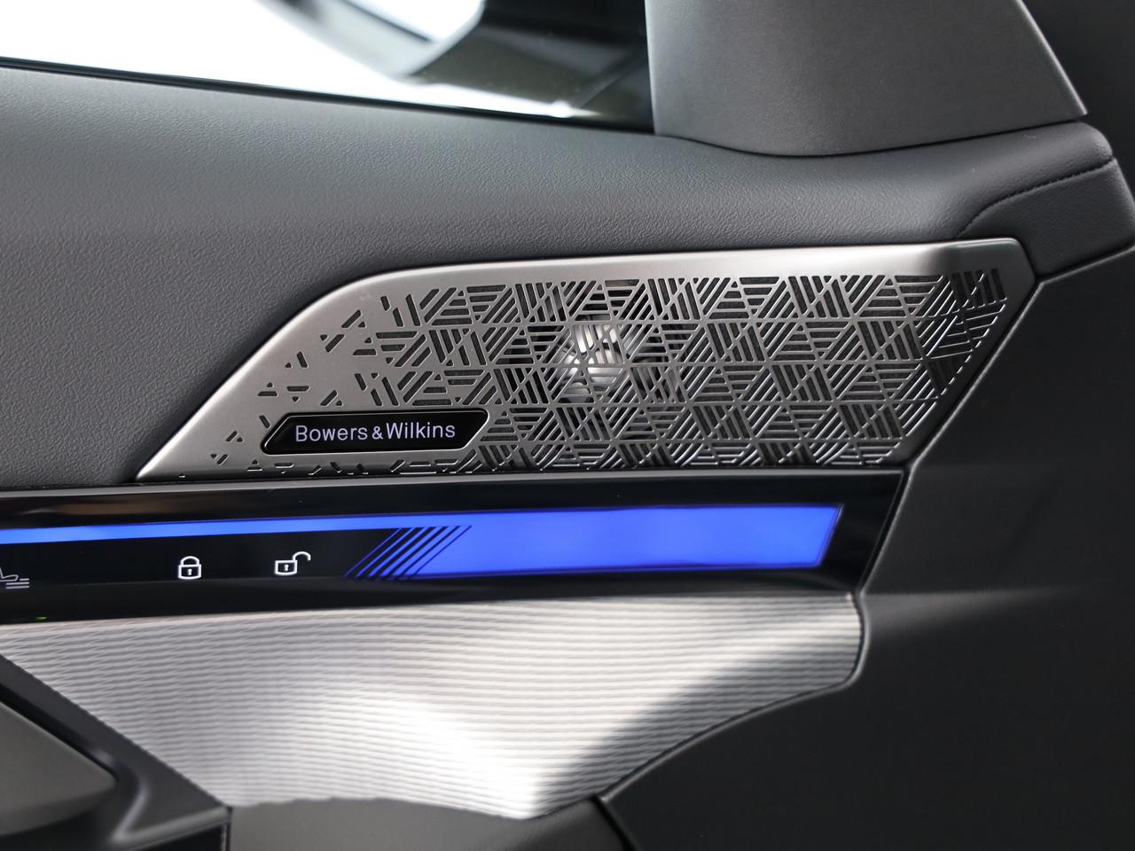 BMW M5 xDrive Touring-image-15