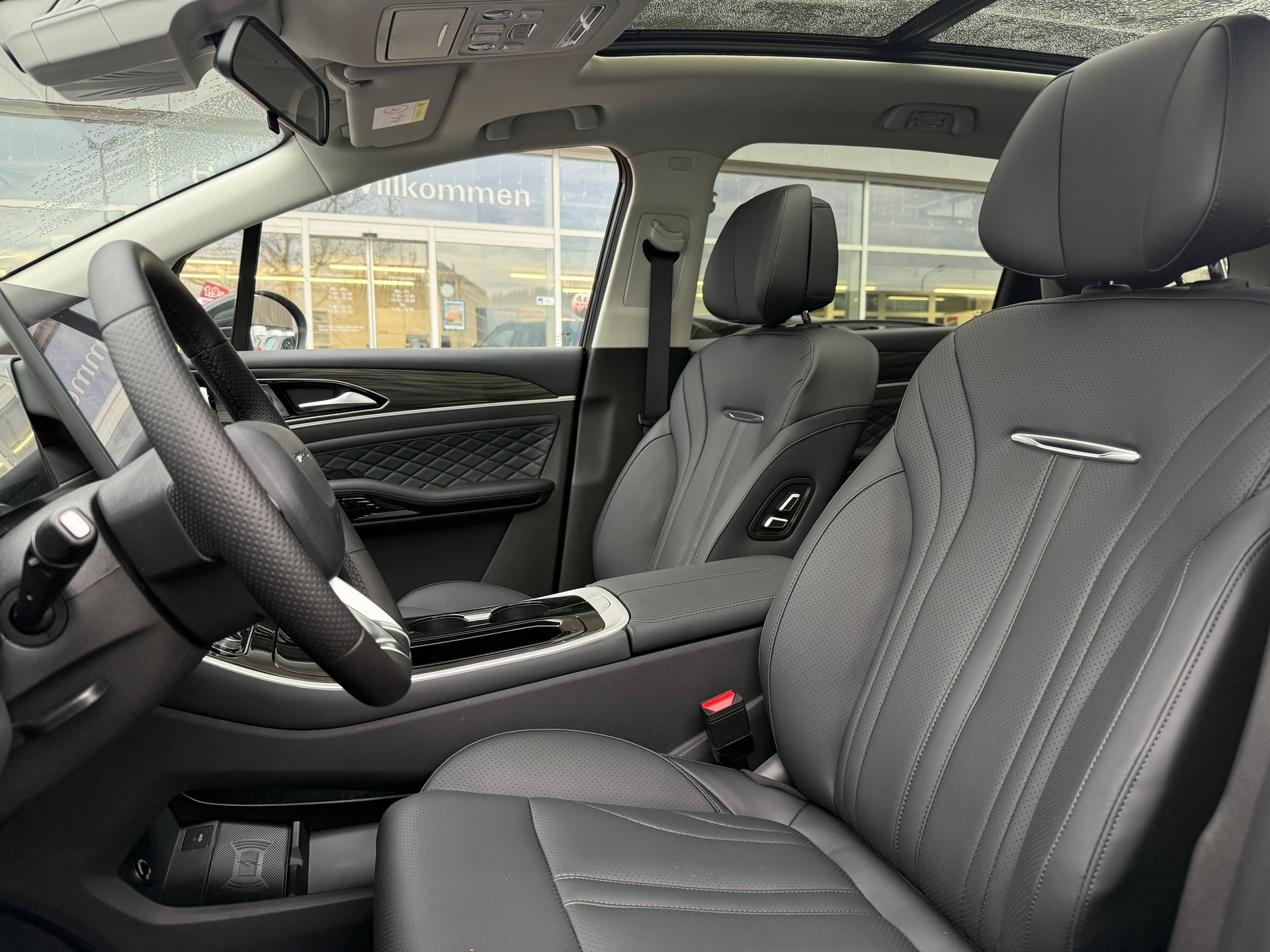 FORTHING 4 U-Tour 1.5 Turbo PHEV !! 7 Years Warranty !!-image-9