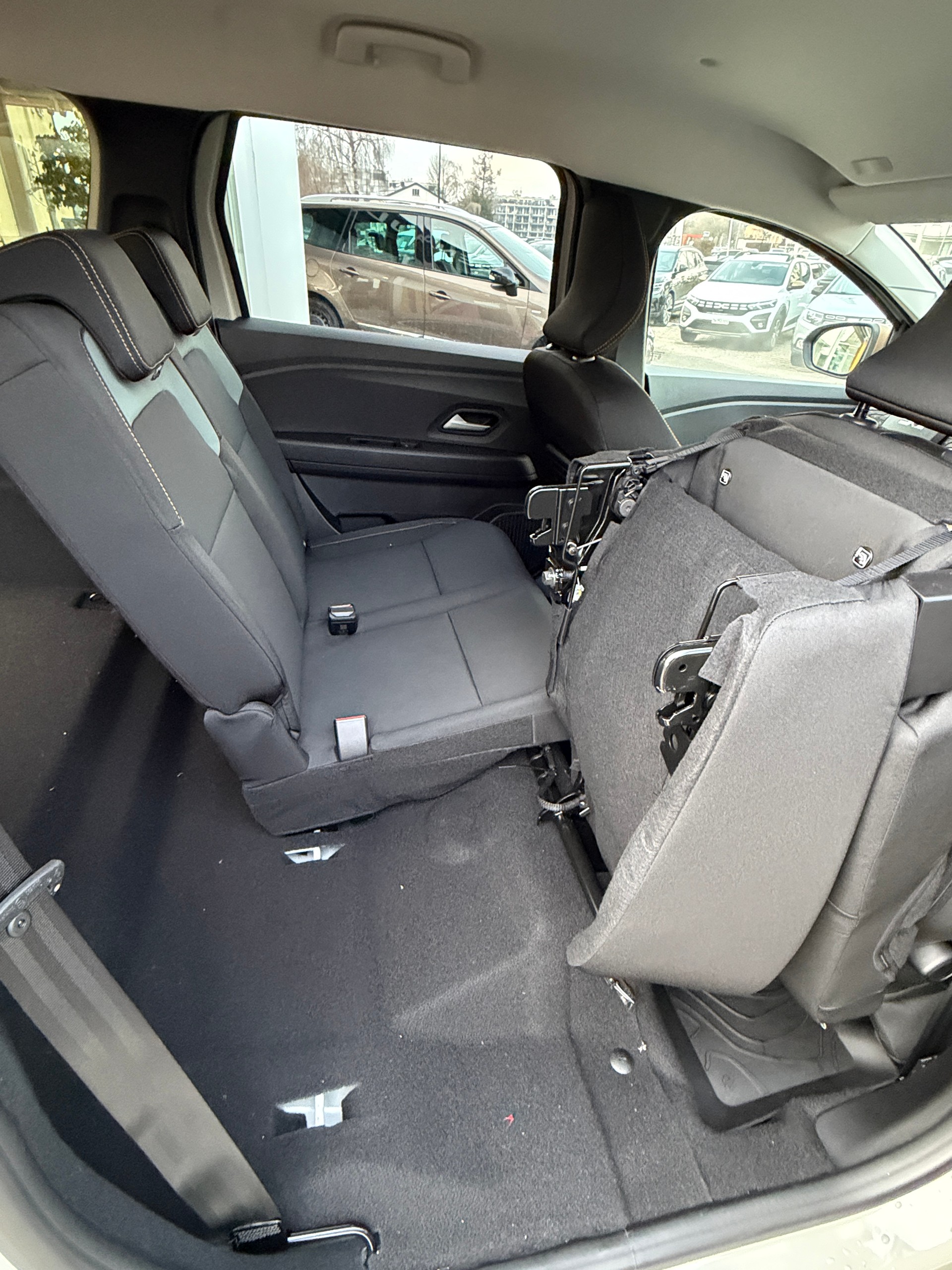 DACIA Jogger HEV 155 Extreme-image-5