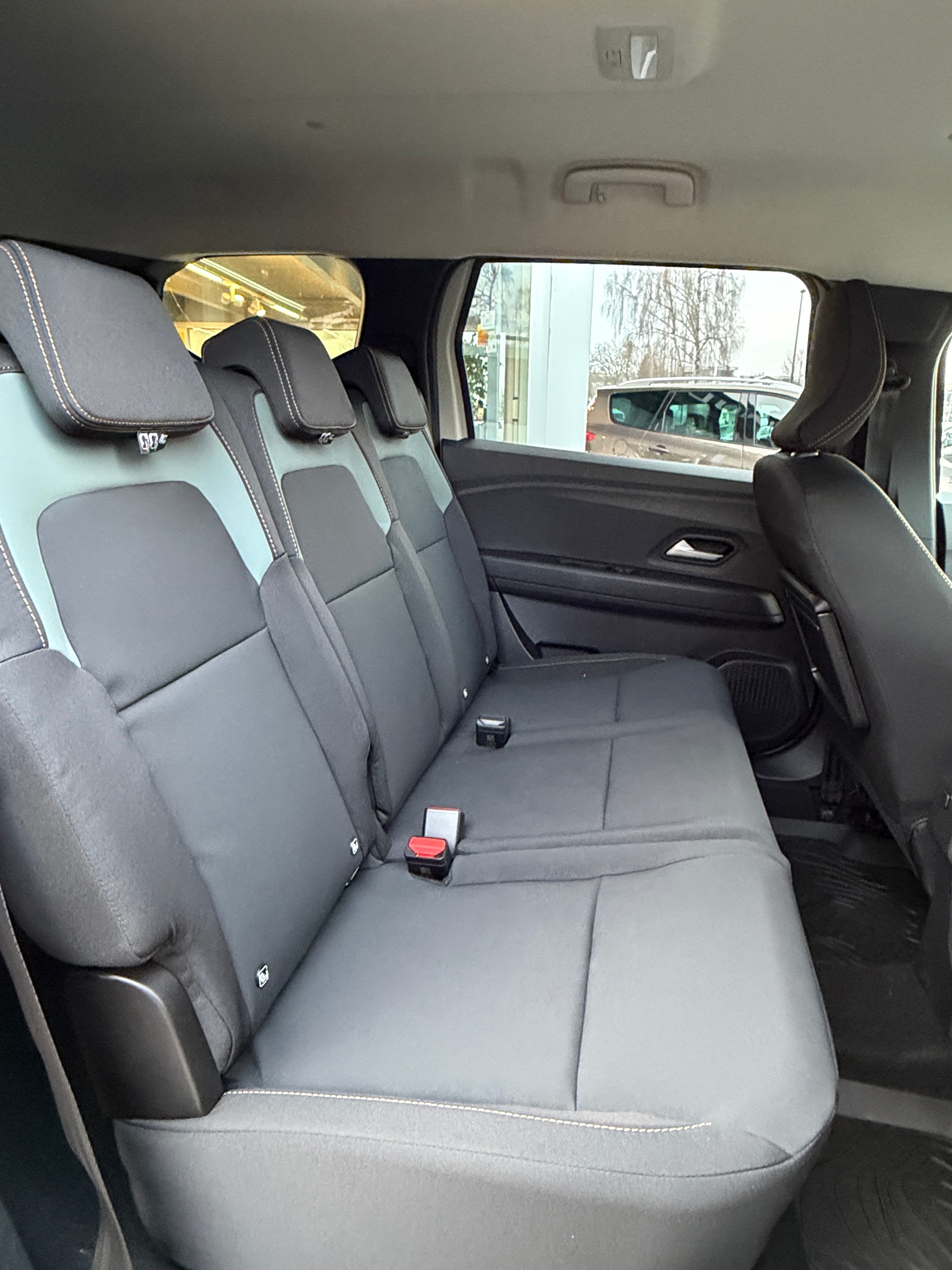 DACIA Jogger HEV 155 Extreme-image-7