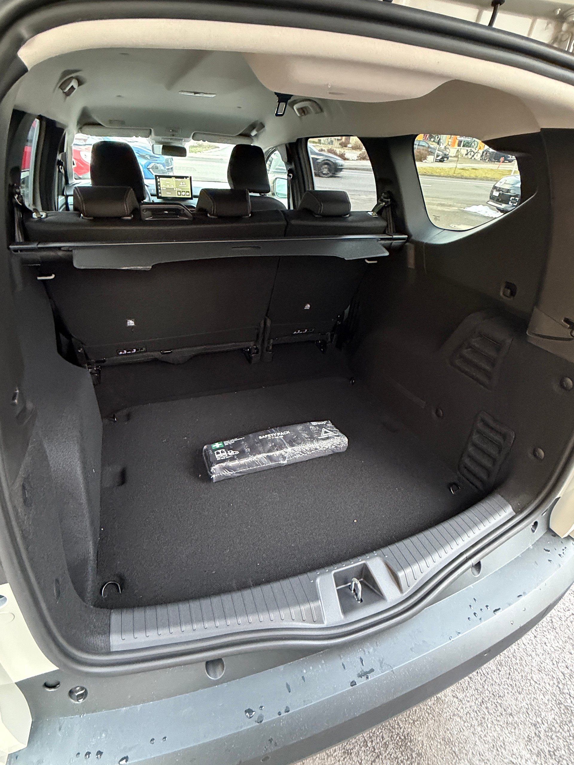 DACIA Jogger HEV 155 Extreme-image-6