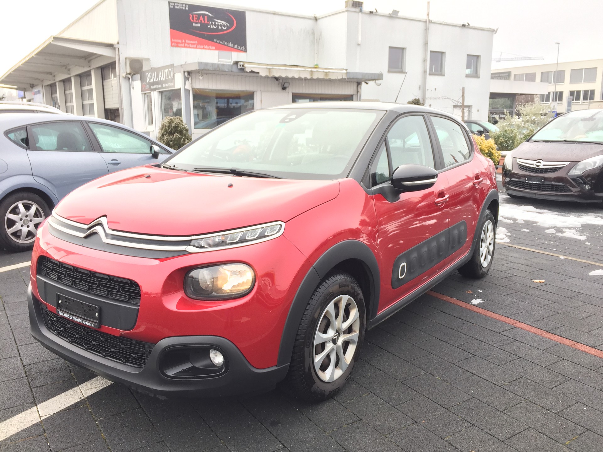 CITROEN C3 1.2i PureTech Feel-image-1