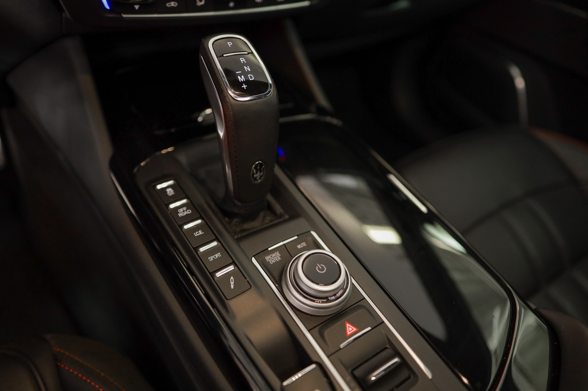 MASERATI Levante 3.0 V6 Modena Ultima 430cv-image-15