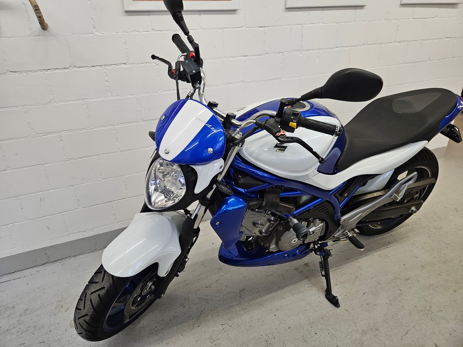 SUZUKI SFV 650 Gladius ABS-image-2
