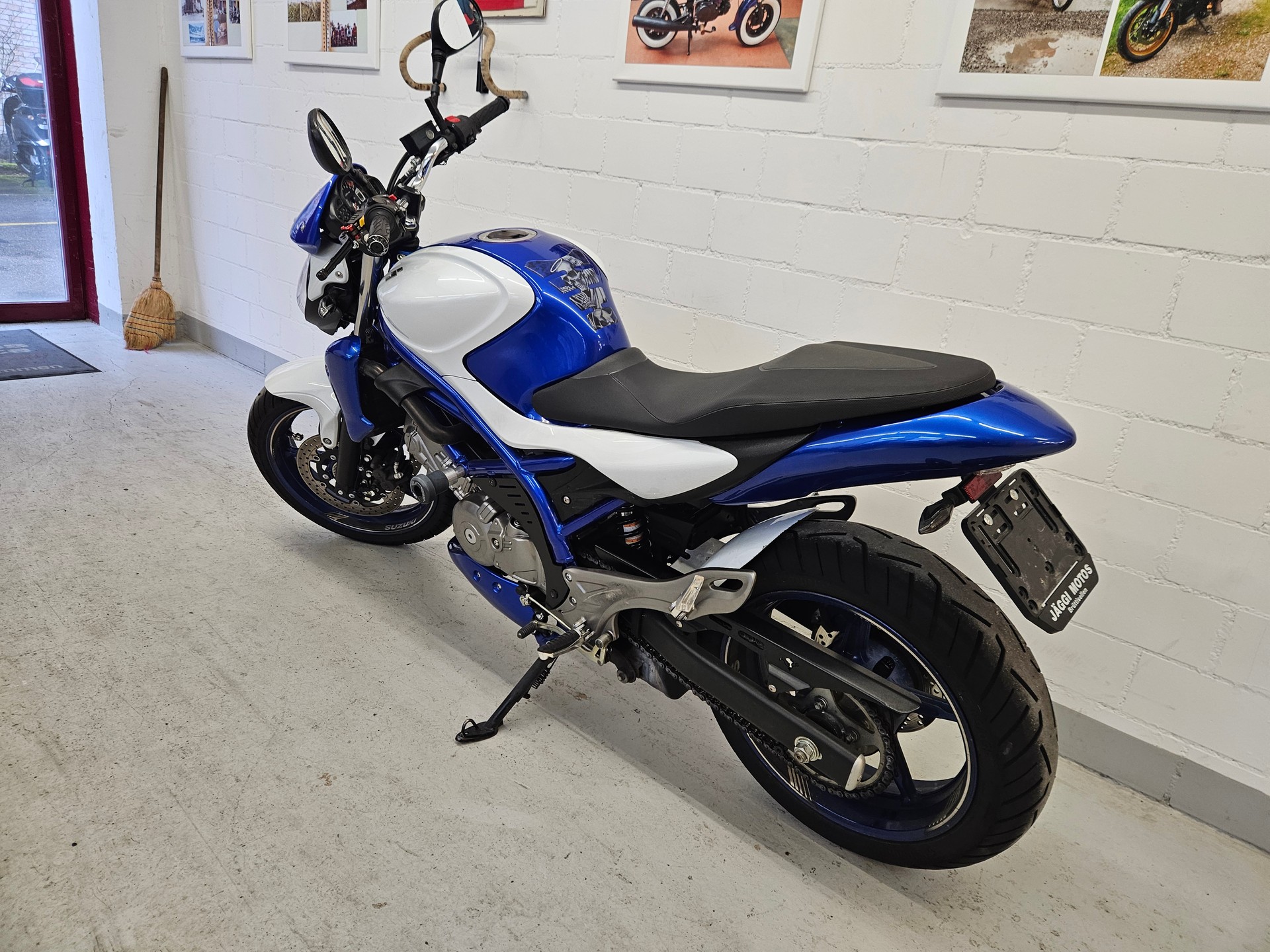 SUZUKI SFV 650 Gladius ABS-image-1