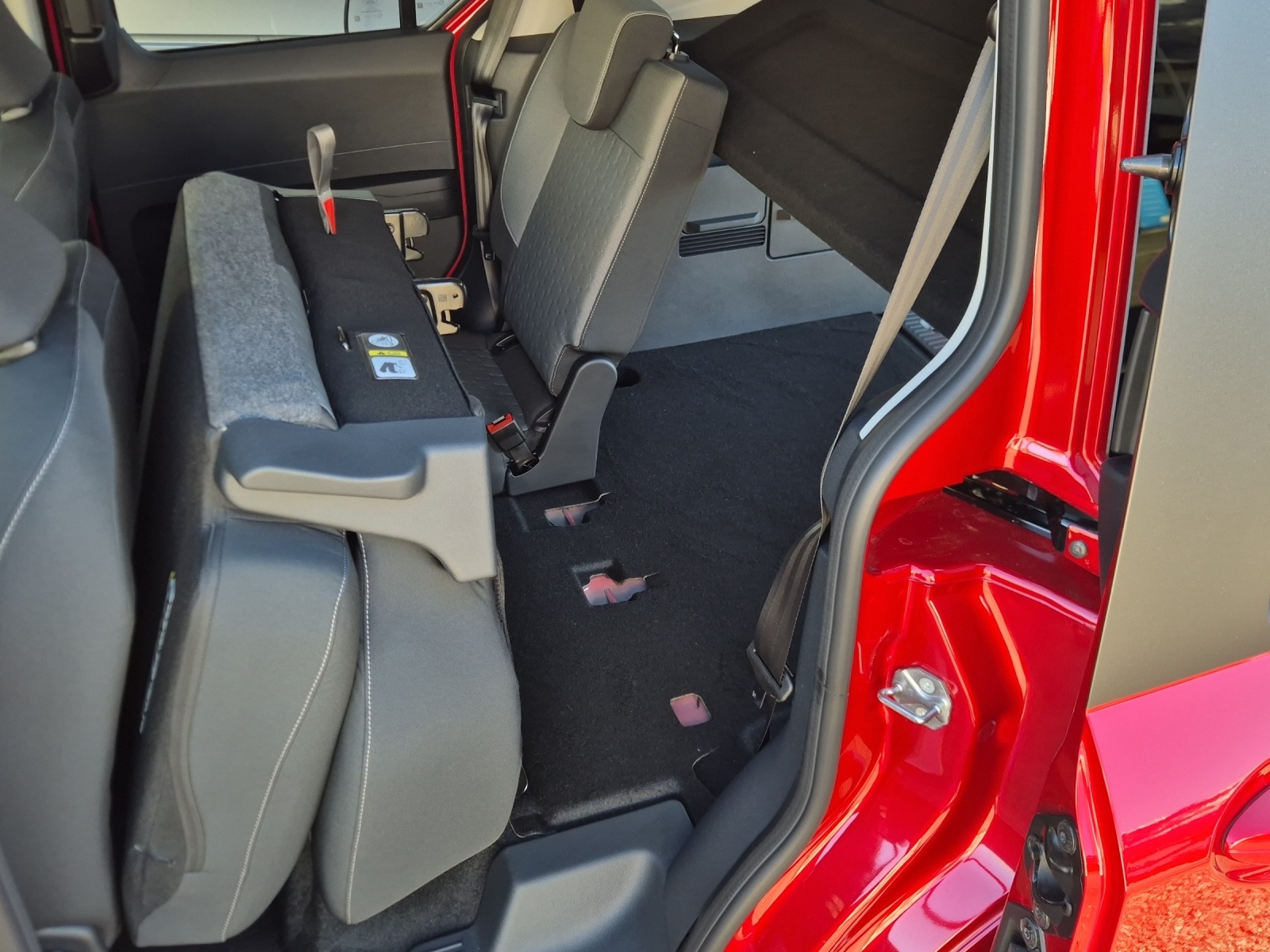 FORD E-Tourneo Courier Titanium-image-16
