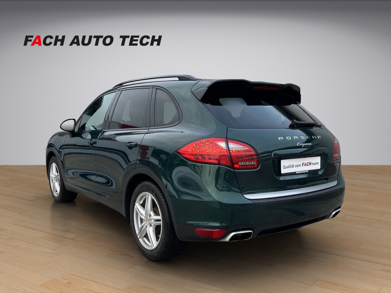 PORSCHE Cayenne 3.0 V6 TDI TipT-showroom-element-3