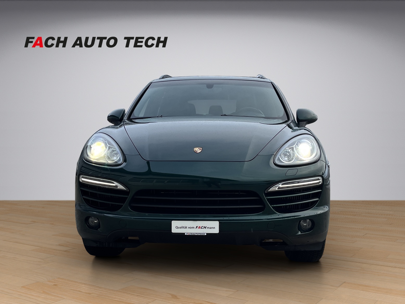 PORSCHE Cayenne 3.0 V6 TDI TipT-showroom-element-1