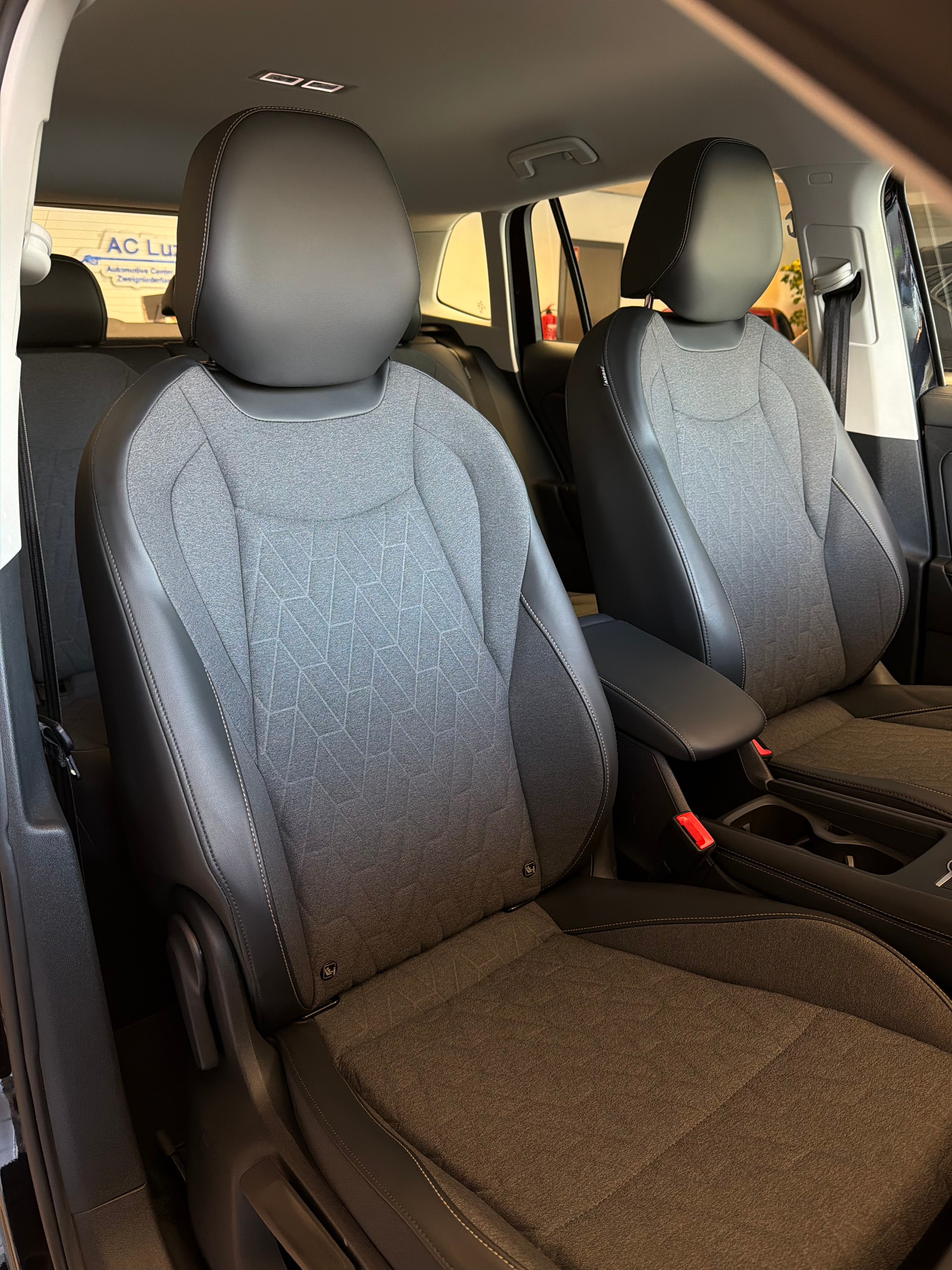 VW Tiguan 1.5 TSI evo2 mHEV Life DSG-image-11