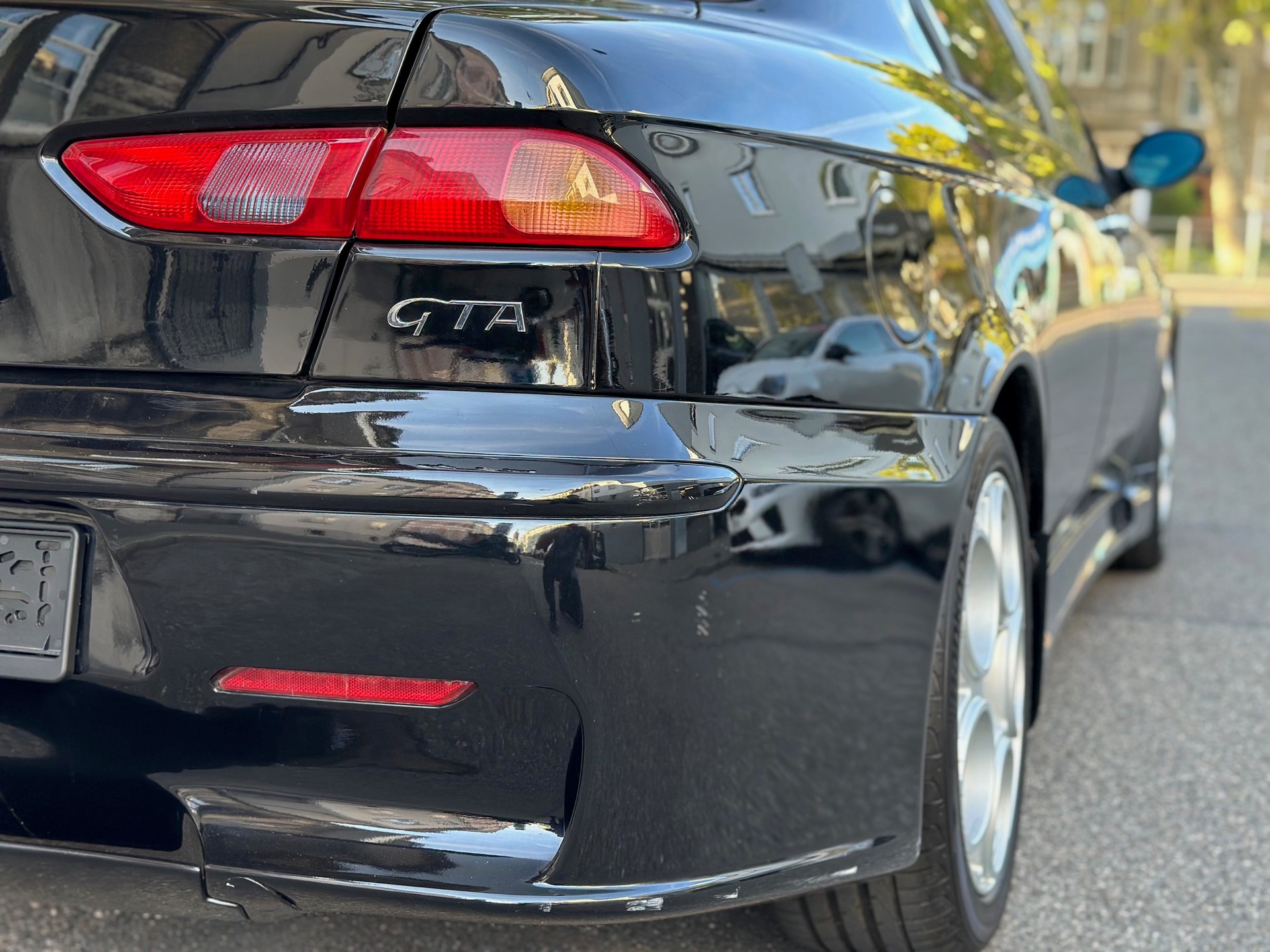 ALFA ROMEO 156 3.2 V6 GTA-showroom-element-3