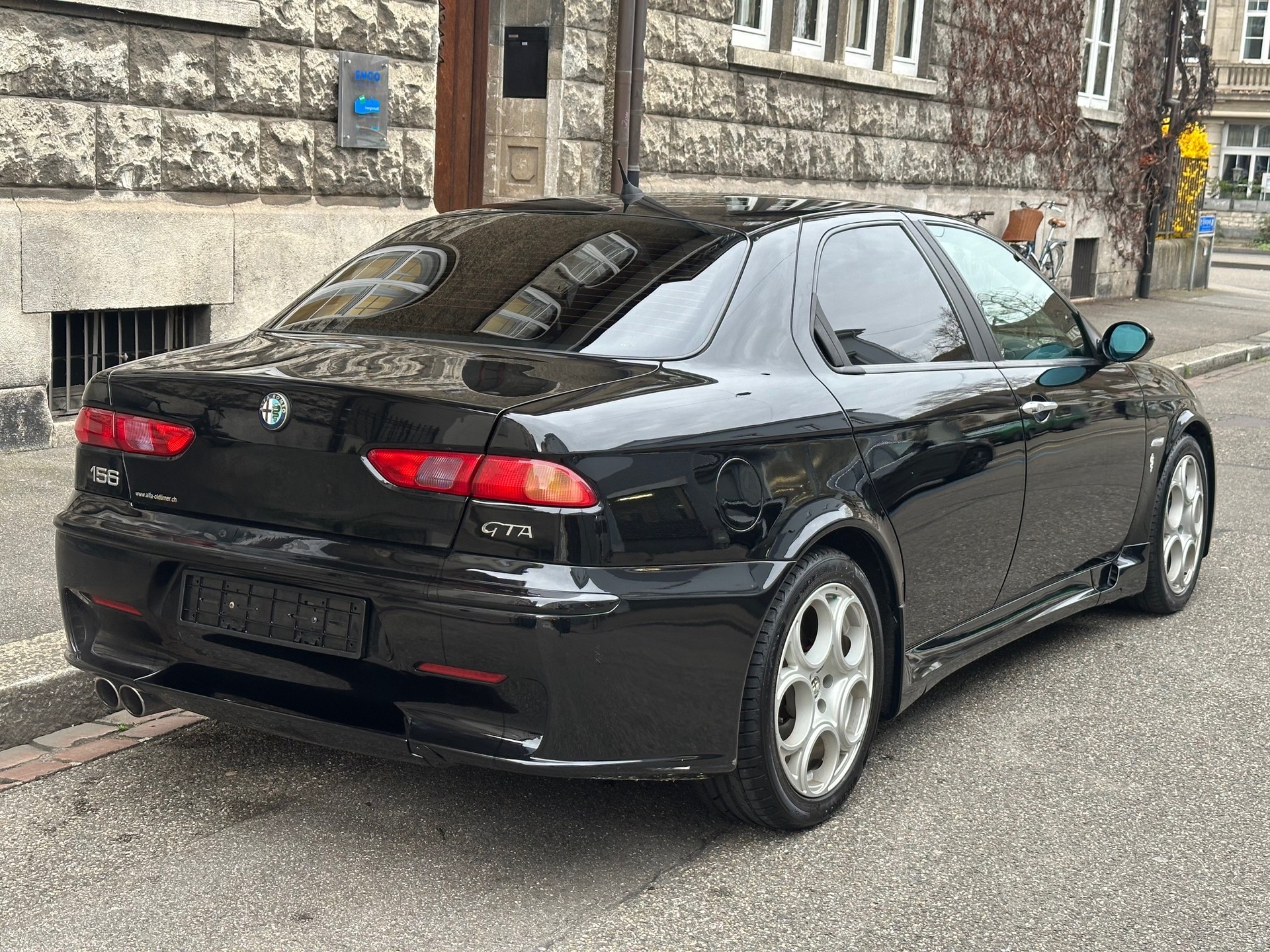 ALFA ROMEO 156 3.2 V6 GTA-showroom-element-3