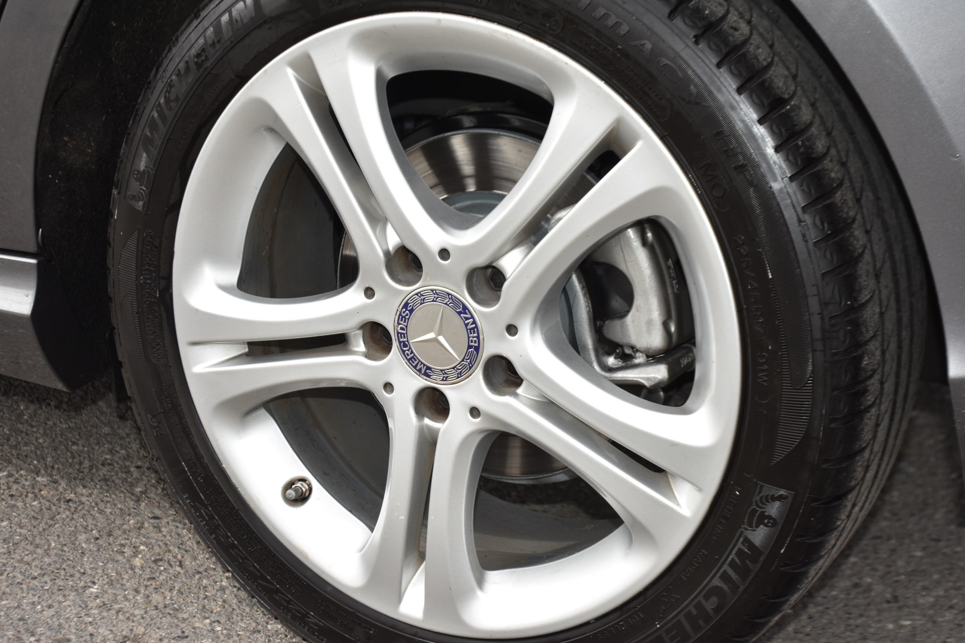 MERCEDES-BENZ A 180 Style 7G-DCT-image-14