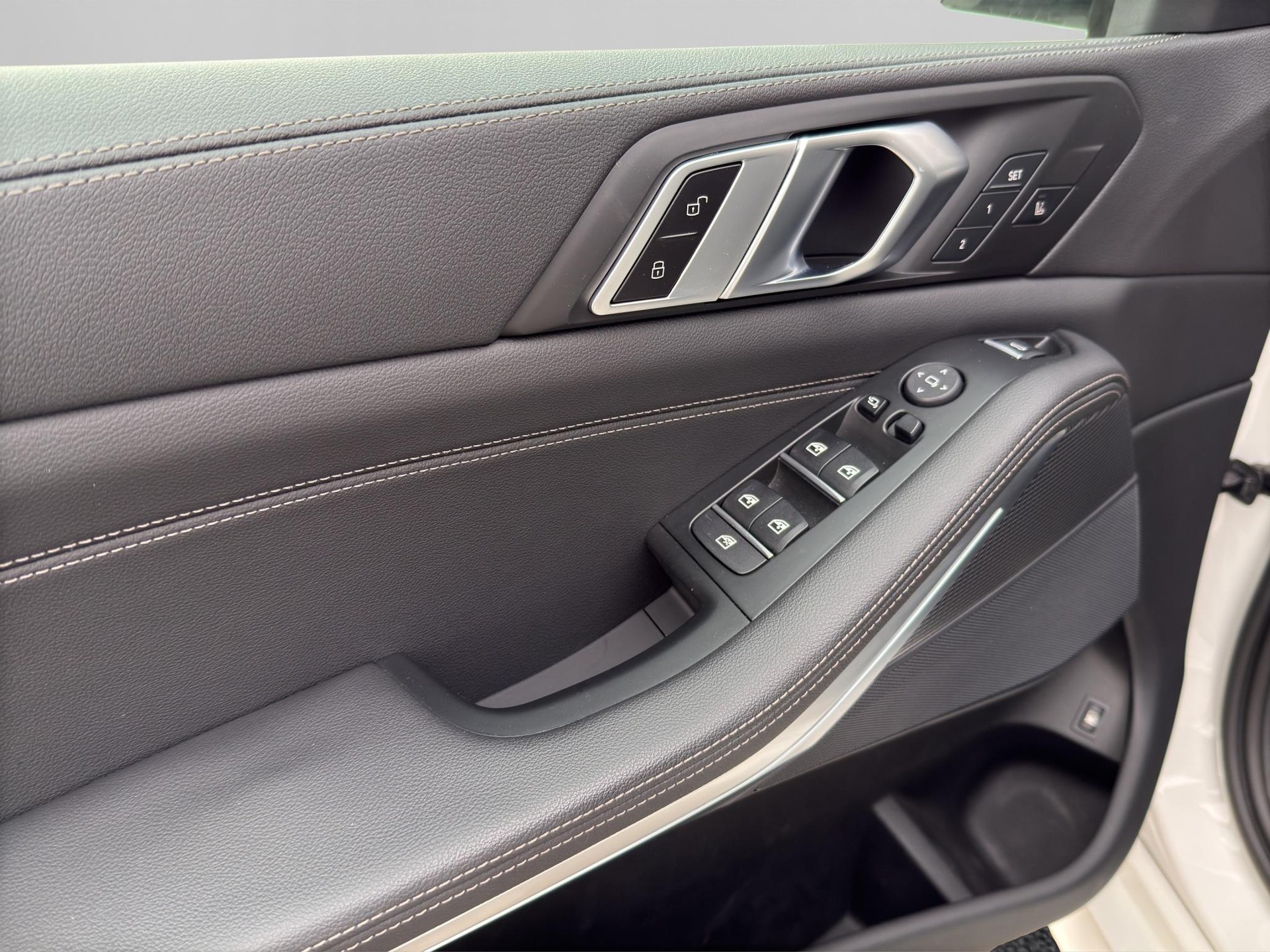 BMW X5 xDrive45e M Sport-image-9
