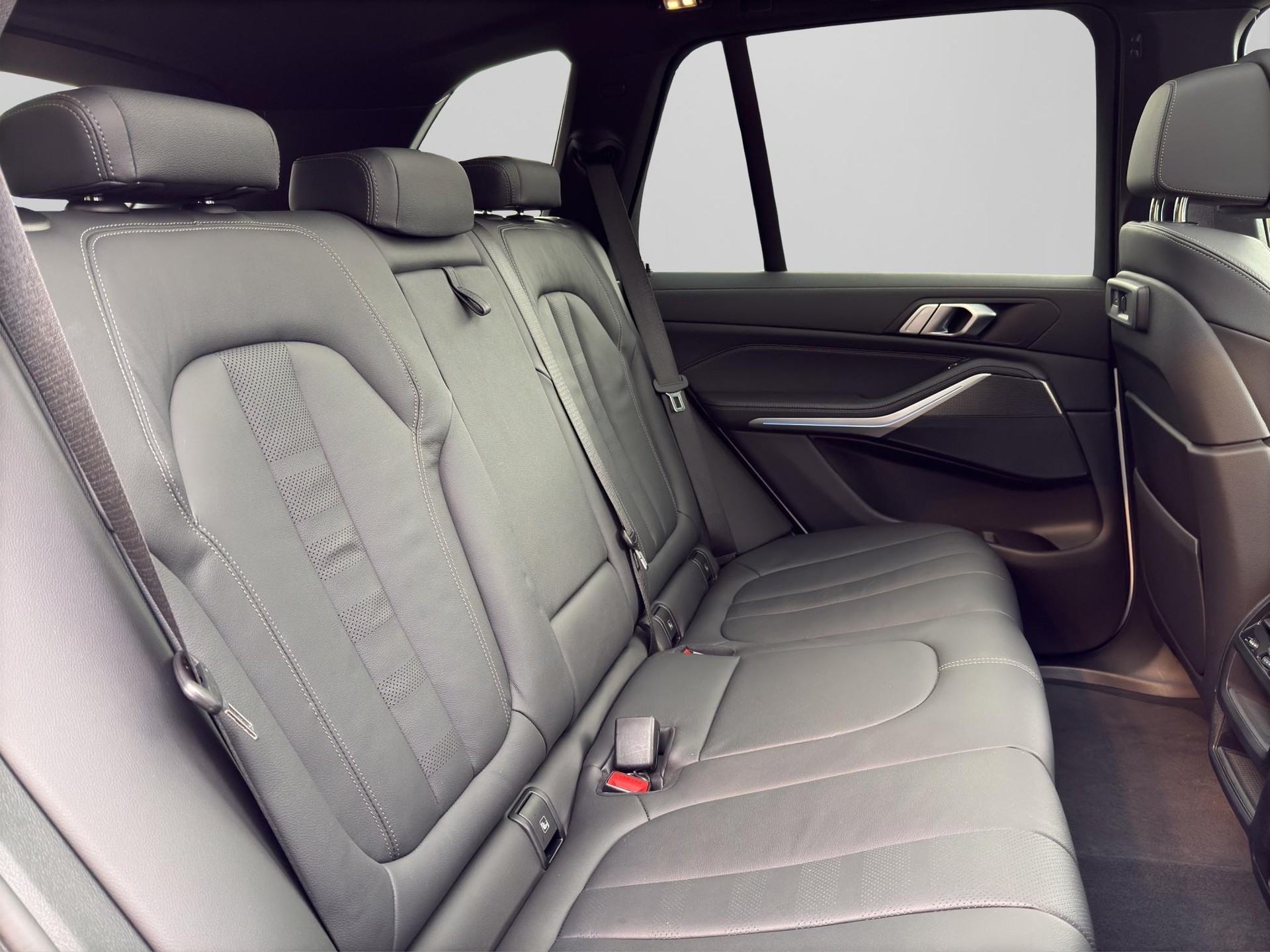 BMW X5 xDrive45e M Sport-image-14