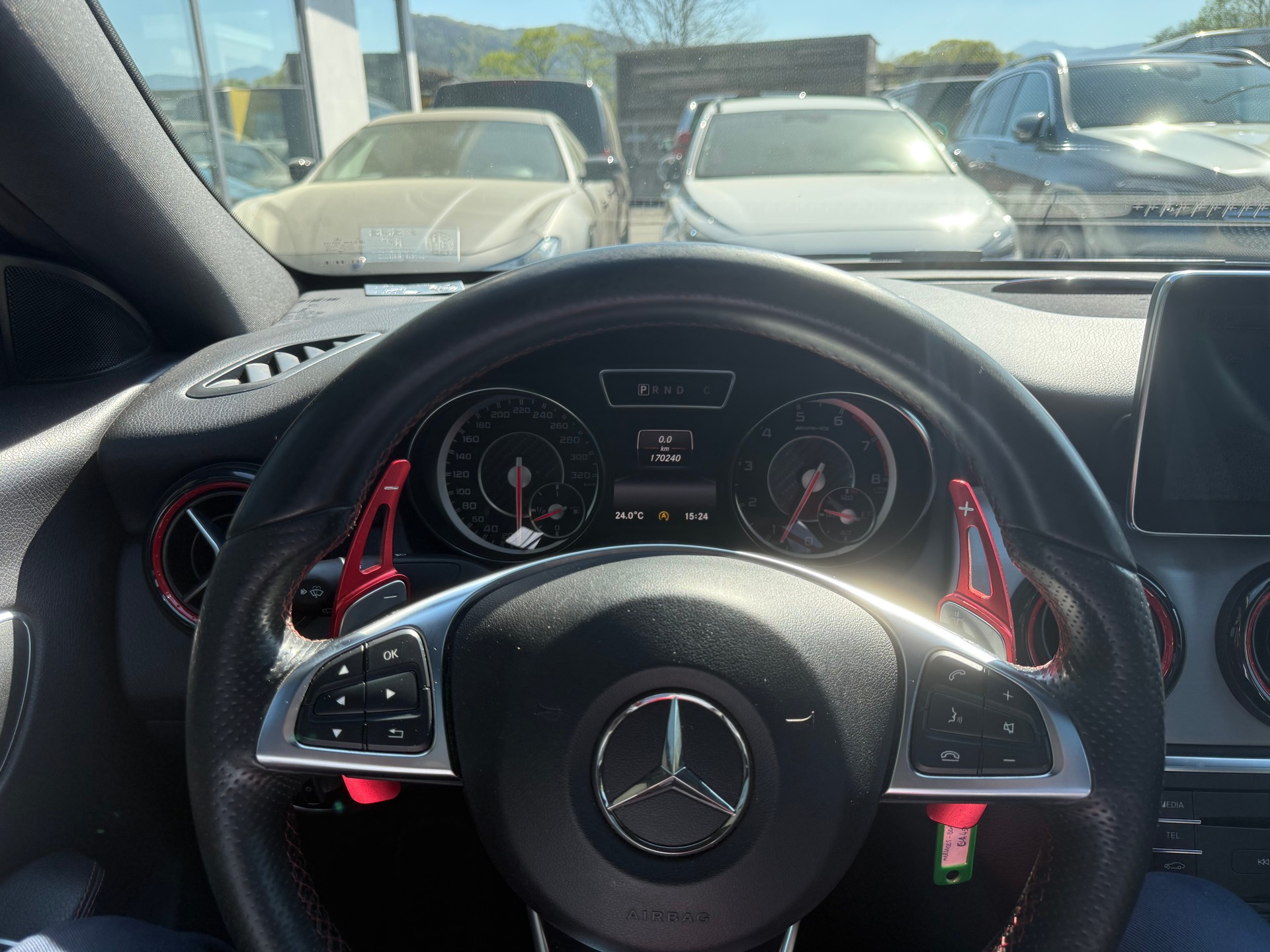 MERCEDES-BENZ CLA 45 AMG 4Matic Speedshift-image-14